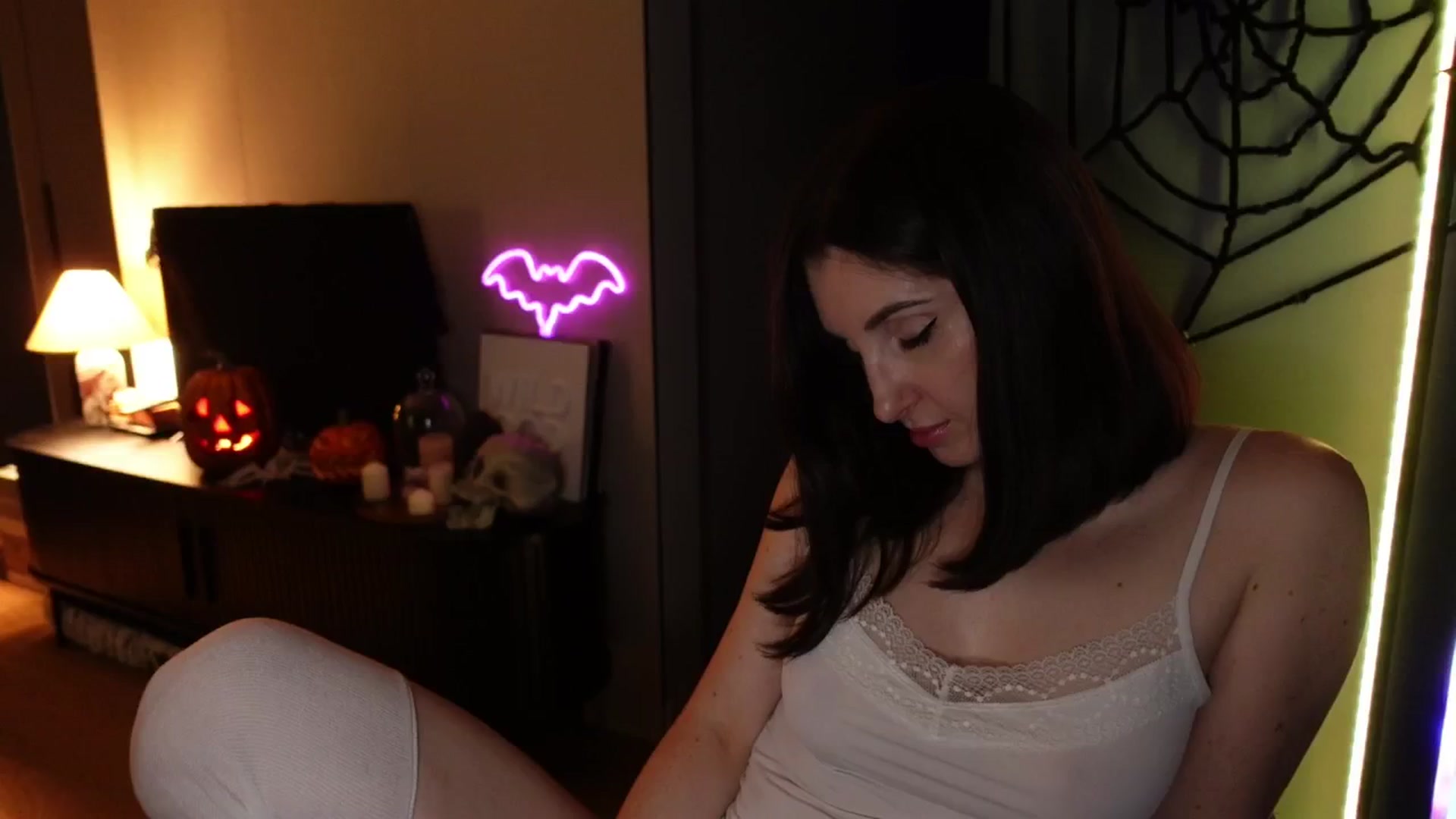 Gallery image thumbnail from Maddie's myfreecams stream on, 10/18/2024, 02:03 image 11 of 20
