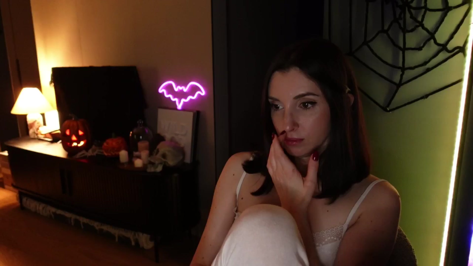 Gallery image thumbnail from Maddie's myfreecams stream on, 10/18/2024, 02:03 image 19 of 20