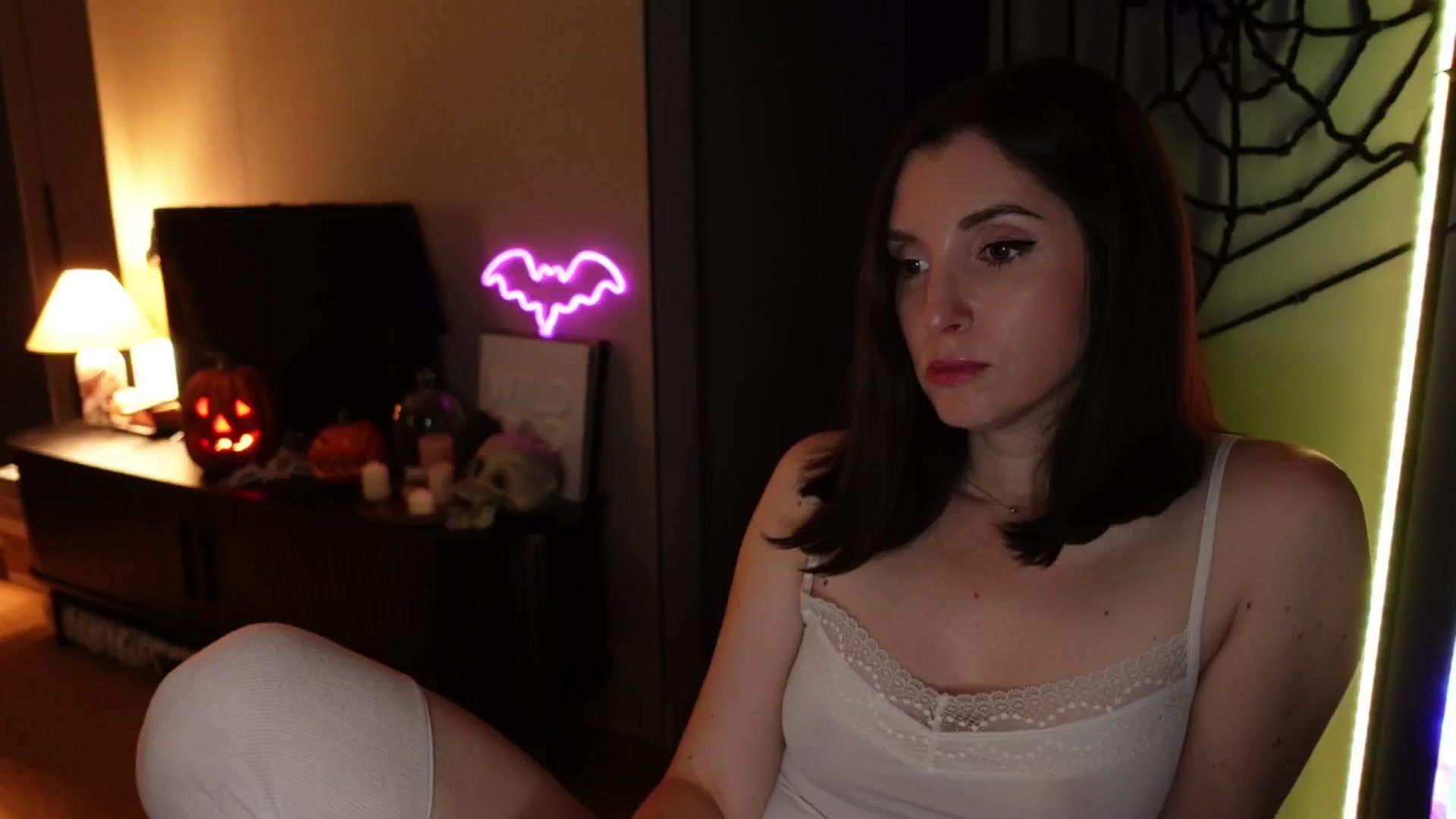 Gallery image thumbnail from Maddie's myfreecams stream on, 10/18/2024, 02:03 image 12 of 20