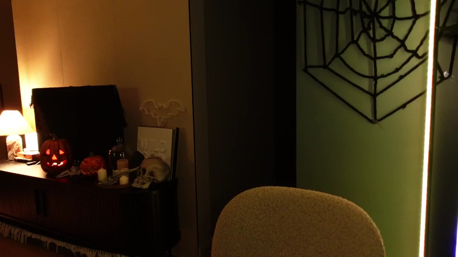 Gallery image thumbnail from Maddie's myfreecams stream on, 10/20/2024, 02:17 image 15 of 20