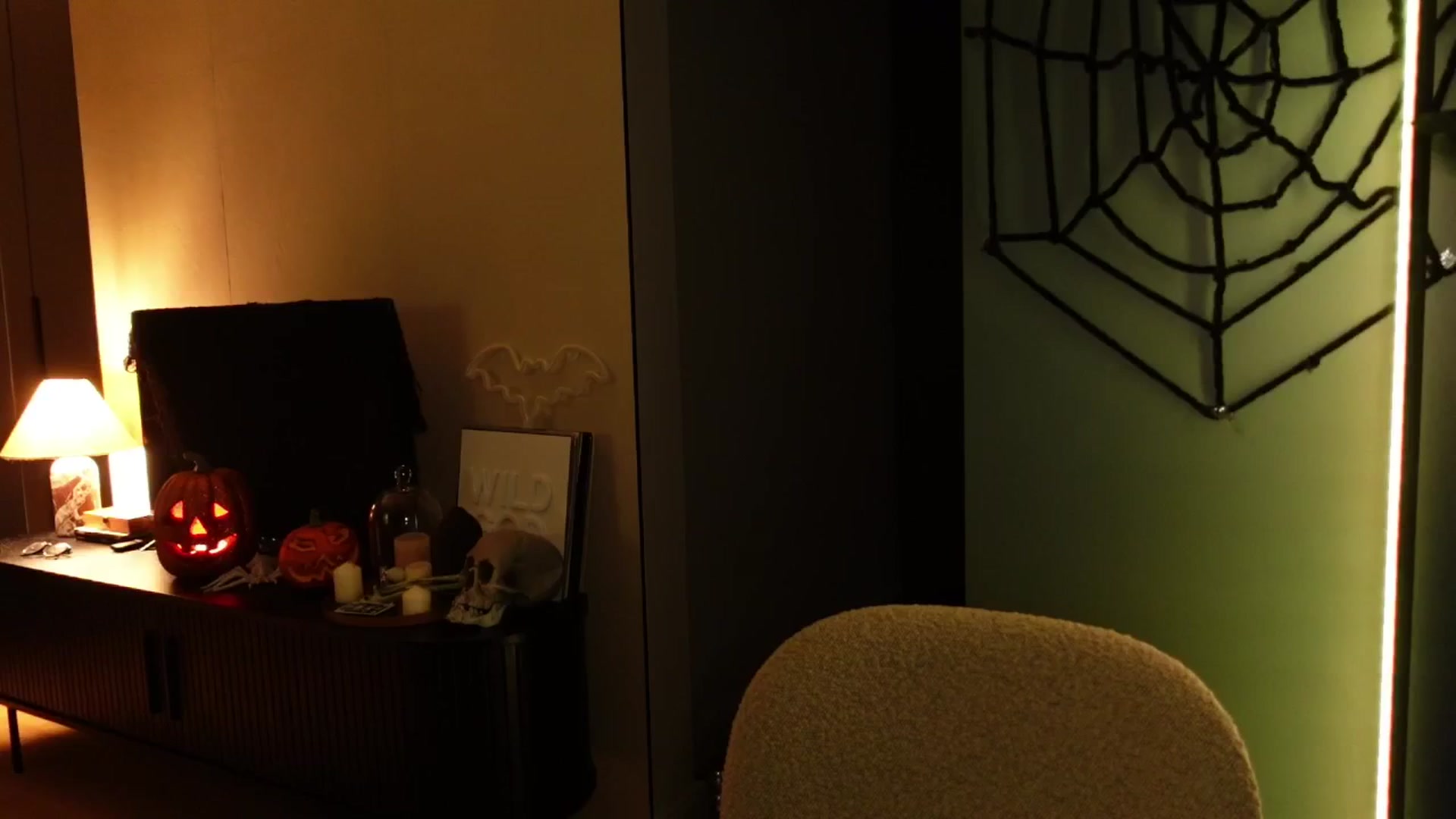 Gallery image thumbnail from Maddie's myfreecams stream on, 10/20/2024, 21:06 image 13 of 20