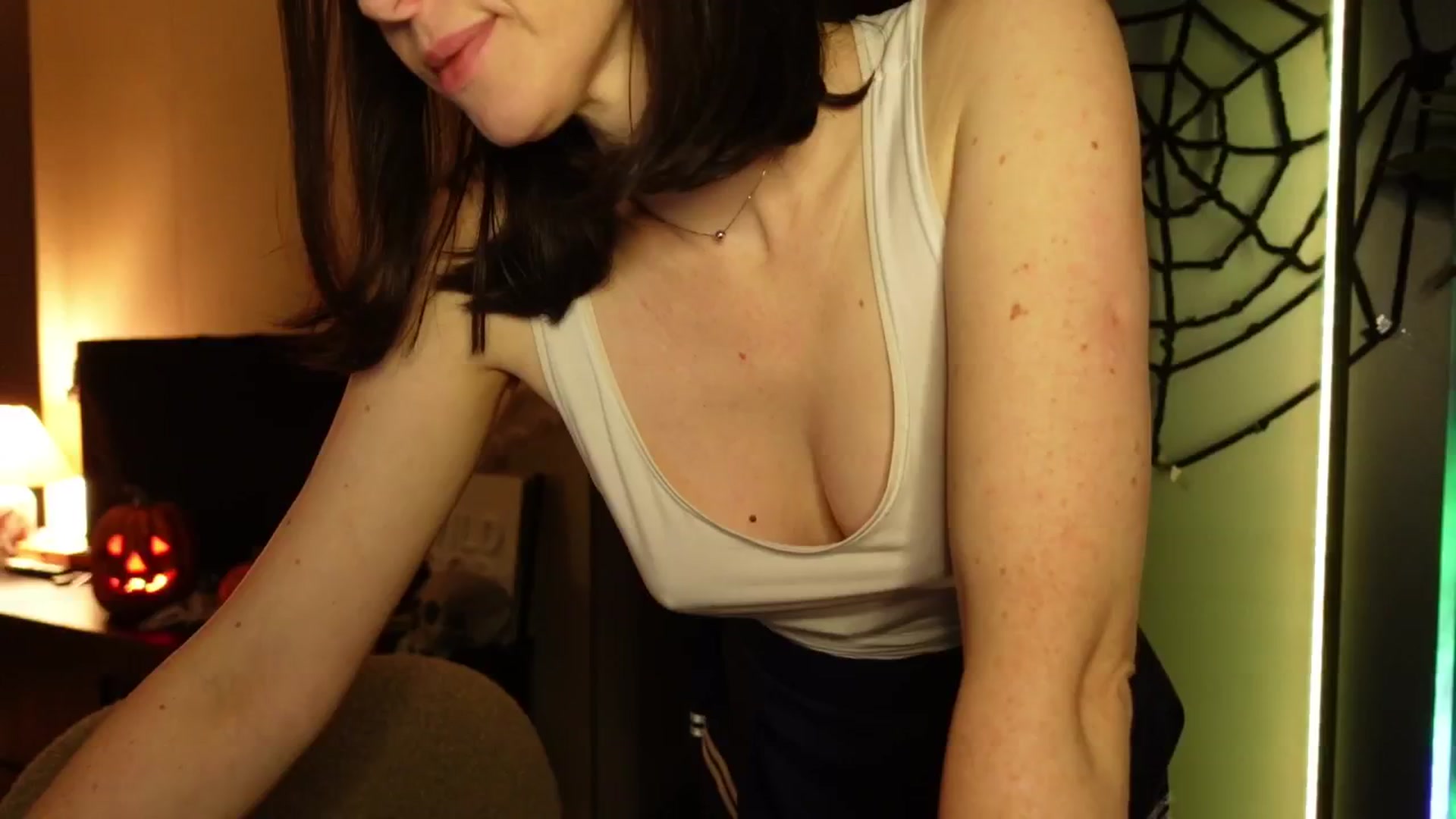 Gallery image thumbnail from Maddie's myfreecams stream on, 10/21/2024, 04:05 image 8 of 20
