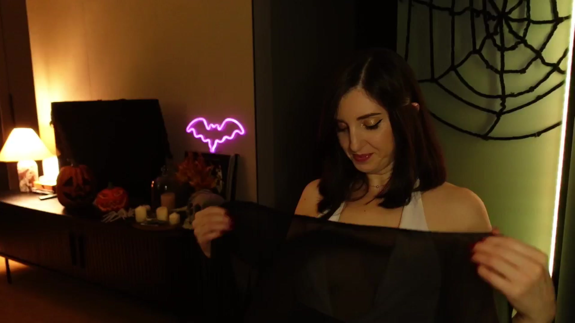 Gallery image thumbnail from Maddie's myfreecams stream on, 10/22/2024, 24:41 image 13 of 20