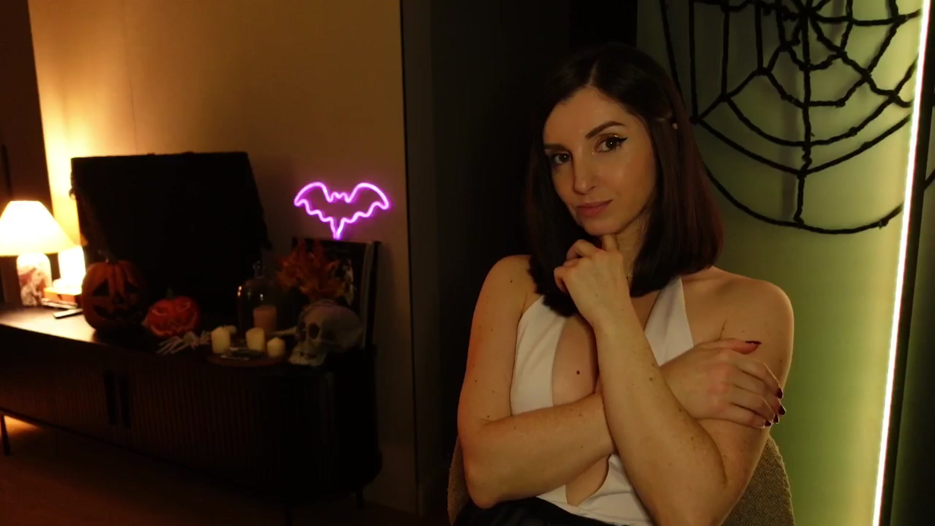 Gallery image thumbnail from Maddie's myfreecams stream on, 10/22/2024, 03:03 image 16 of 20