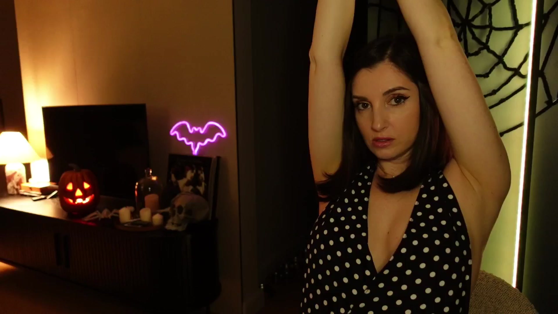Gallery image thumbnail from Maddie's myfreecams stream on, 10/23/2024, 24:01 image 5 of 20