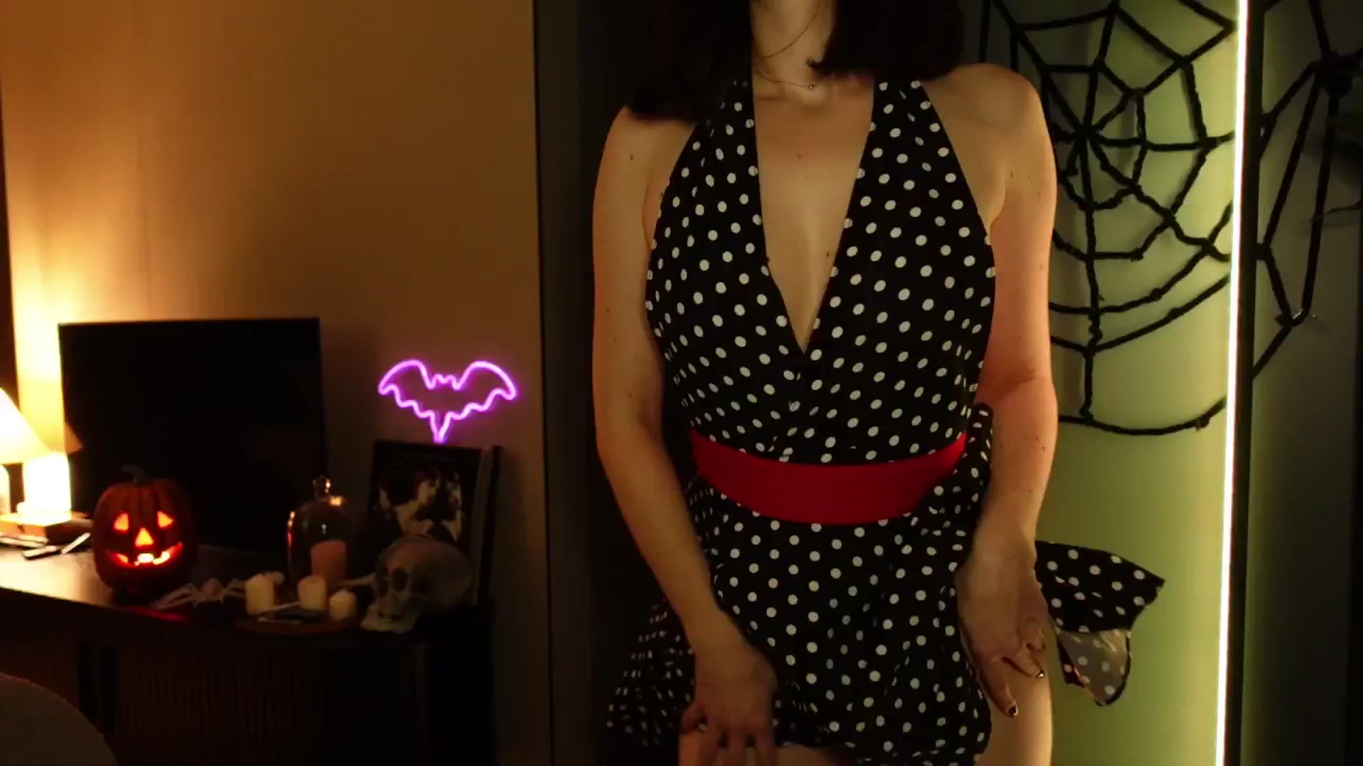 Gallery image thumbnail from Maddie's myfreecams stream on, 10/23/2024, 24:37 image 1 of 20
