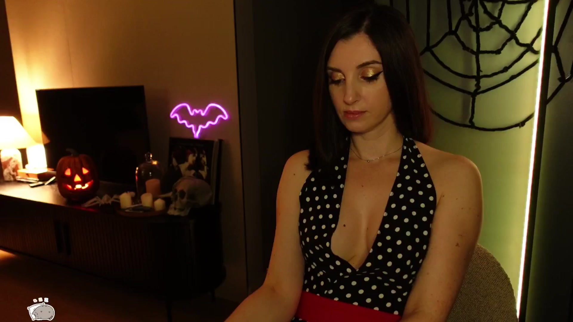 Gallery image thumbnail from Maddie's myfreecams stream on, 10/23/2024, 24:37 image 18 of 20