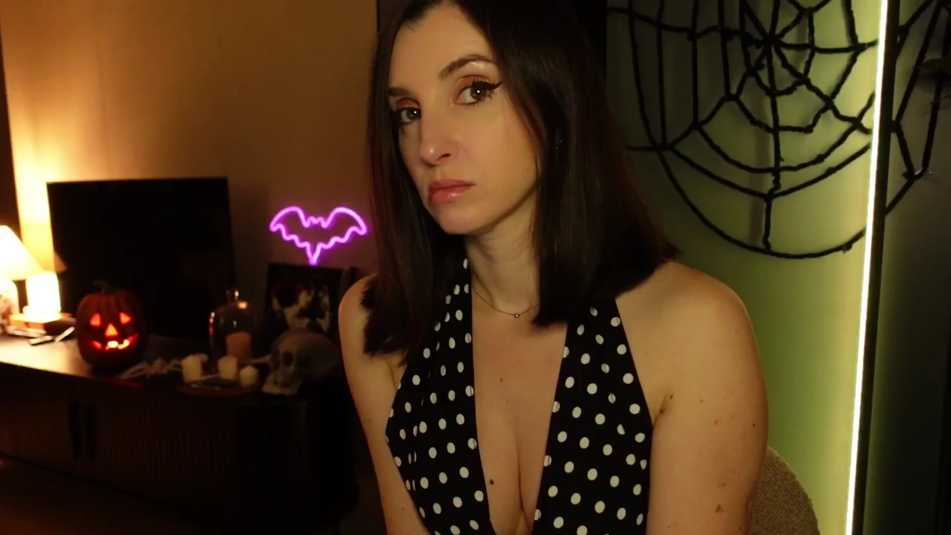 Gallery image thumbnail from Maddie's myfreecams stream on, 10/23/2024, 03:31 image 12 of 20