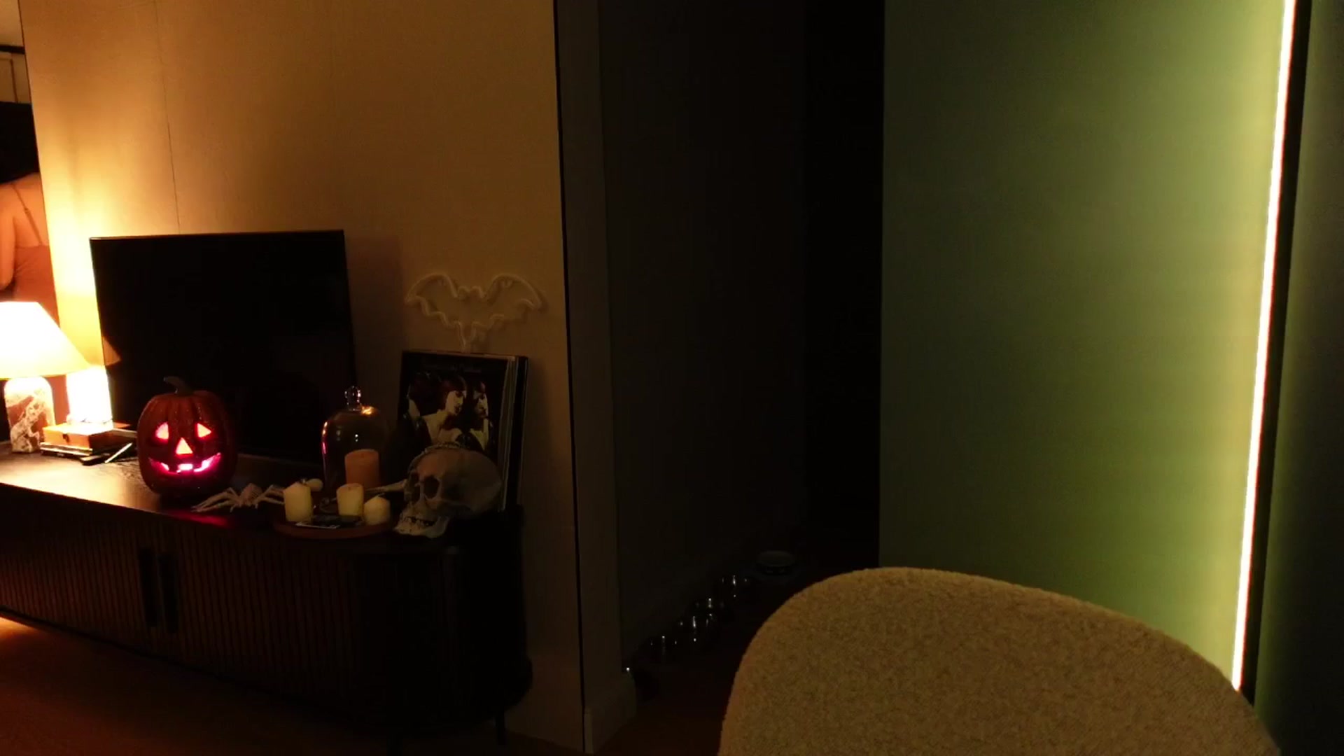 Gallery image thumbnail from Maddie's myfreecams stream on, 10/23/2024, 23:21 image 3 of 20