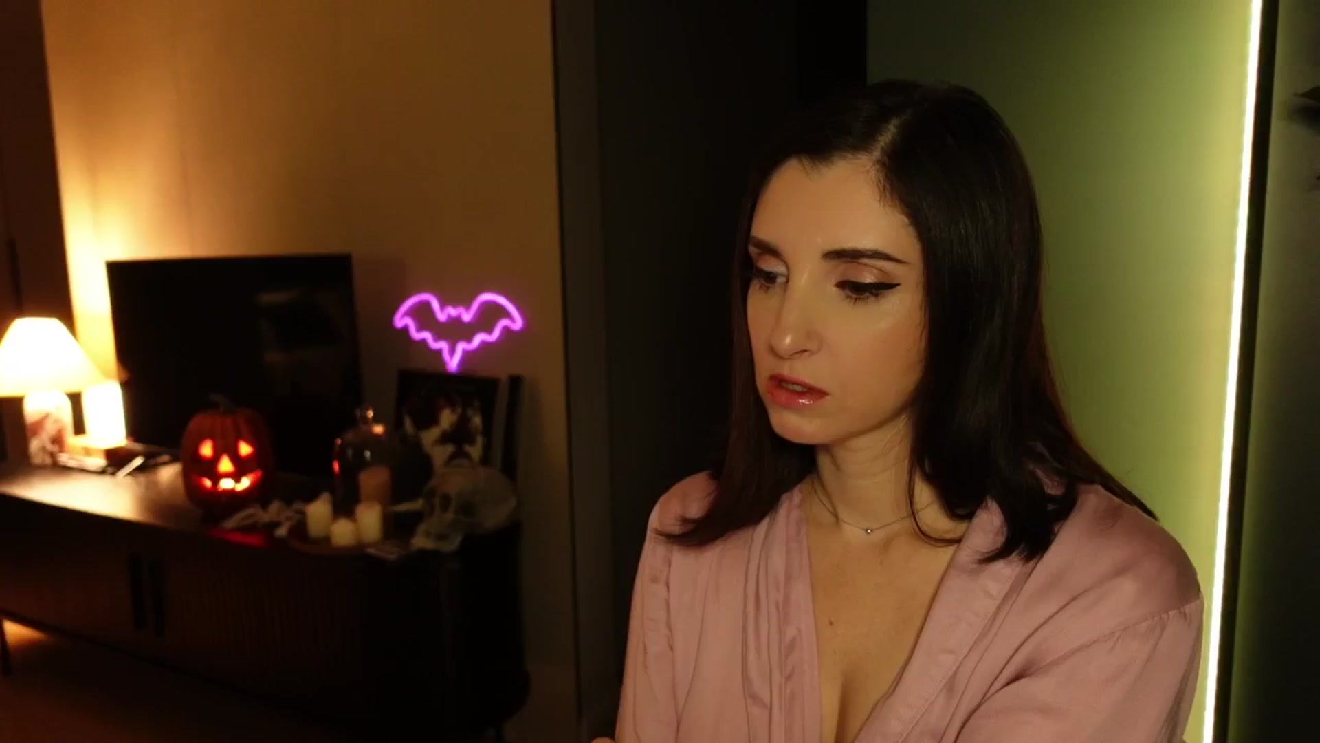 Gallery image thumbnail from Maddie's myfreecams stream on, 10/25/2024, 24:56 image 7 of 20