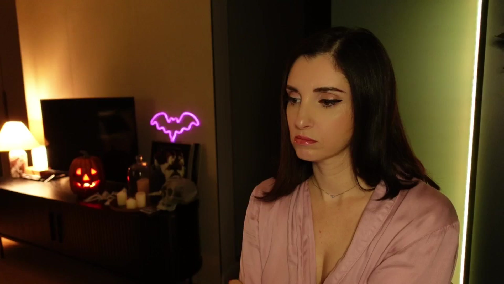 Gallery image thumbnail from Maddie's myfreecams stream on, 10/25/2024, 24:56 image 6 of 20