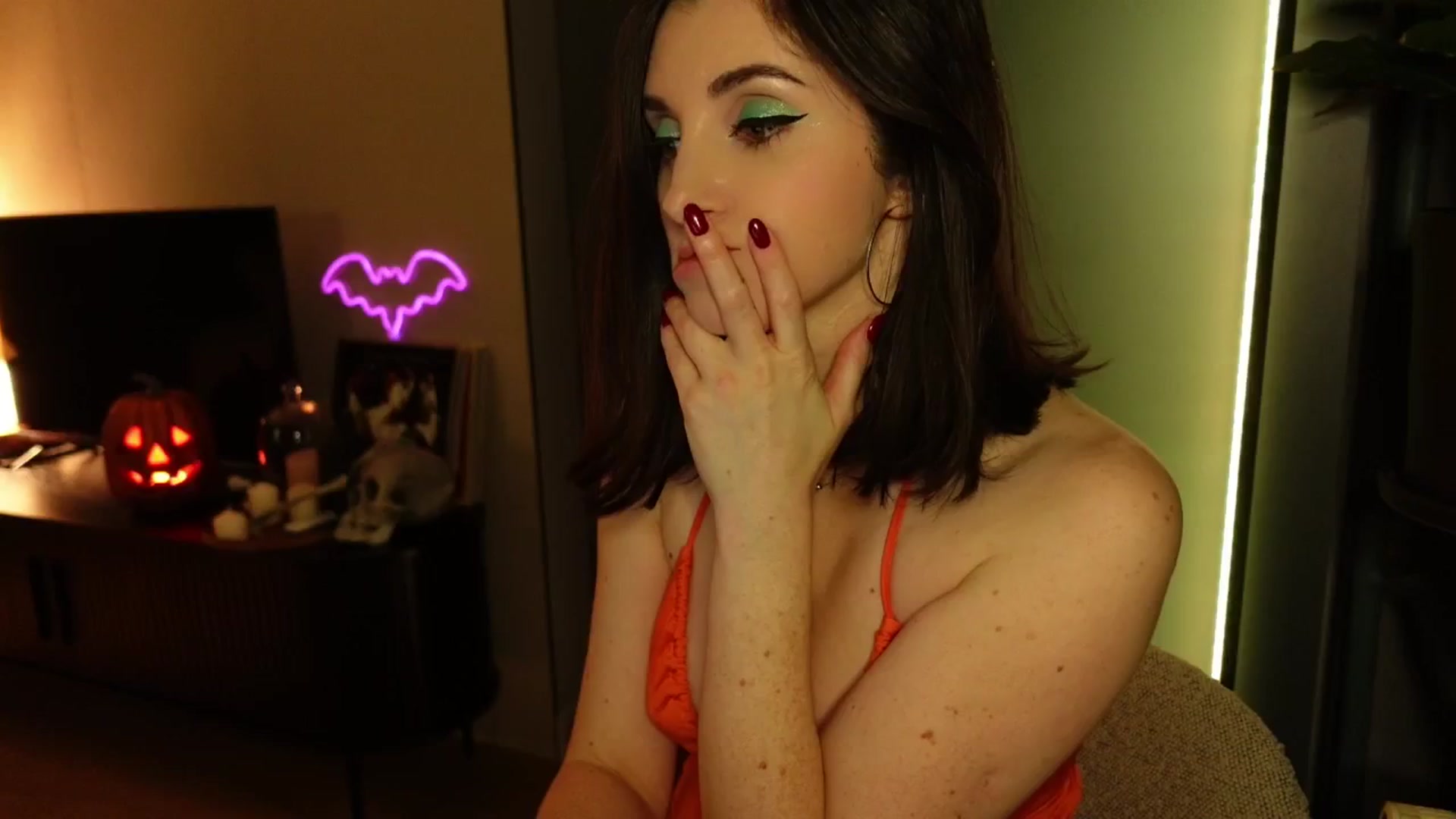 Gallery image thumbnail from Maddie's myfreecams stream on, 10/27/2024, 01:52 image 12 of 20