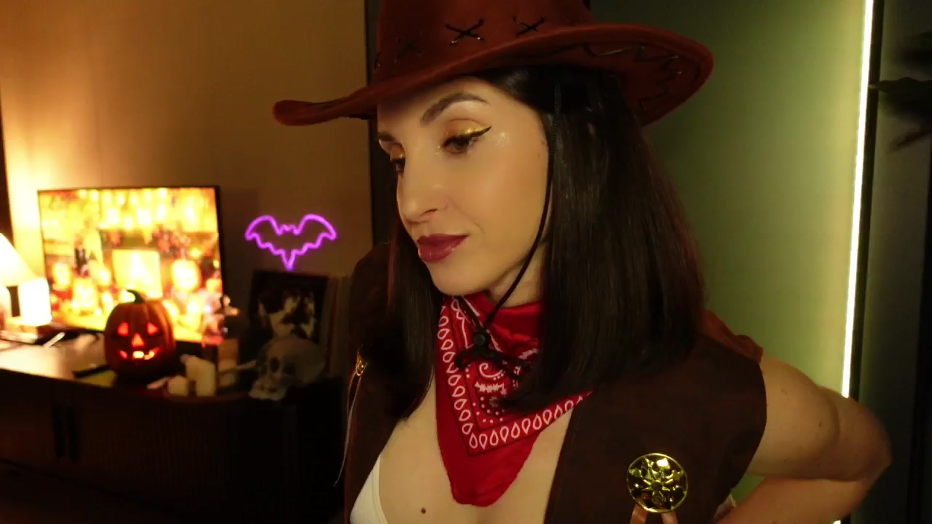 Gallery image thumbnail from Maddie's myfreecams stream on, 10/27/2024, 22:50 image 8 of 20