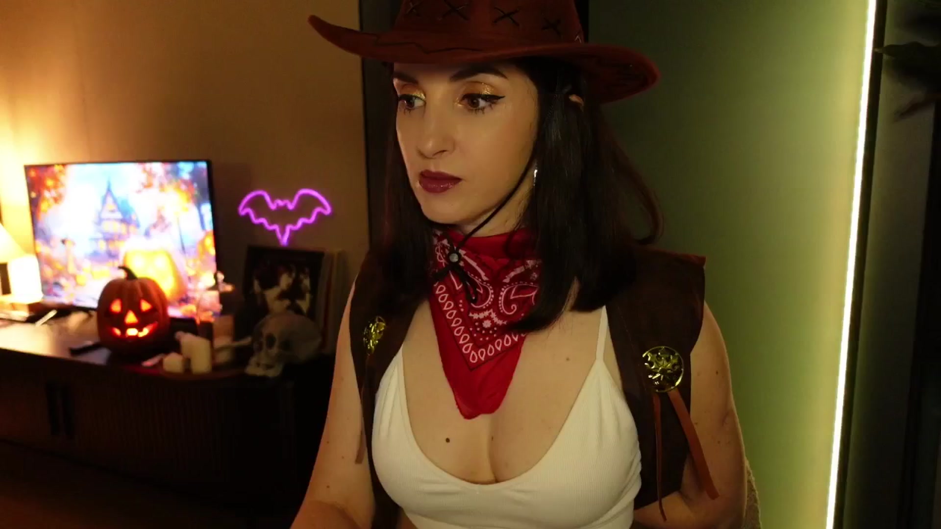 Gallery image thumbnail from Maddie's myfreecams stream on, 10/27/2024, 23:05 image 18 of 20