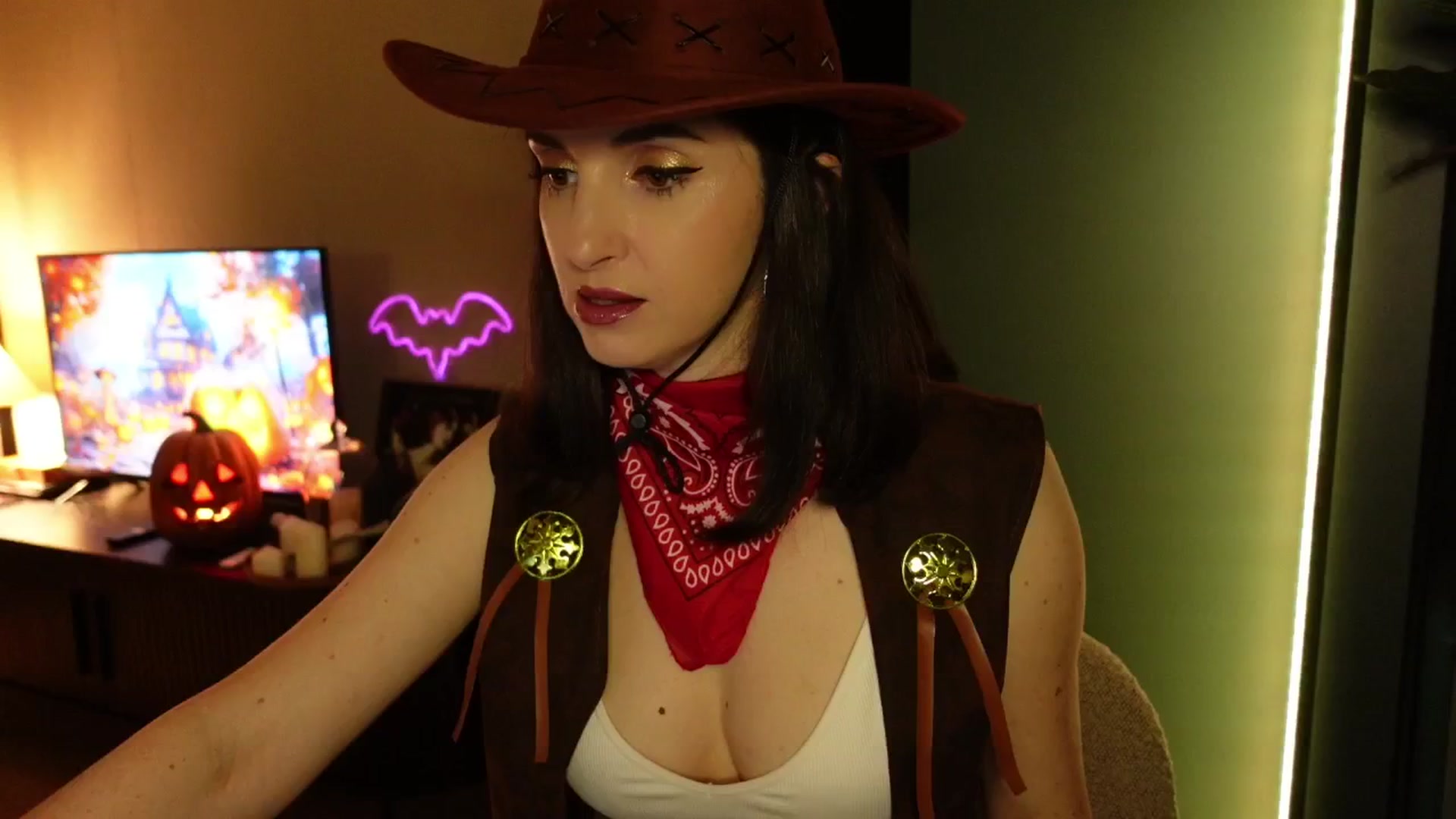 Gallery image thumbnail from Maddie's myfreecams stream on, 10/27/2024, 23:05 image 15 of 20