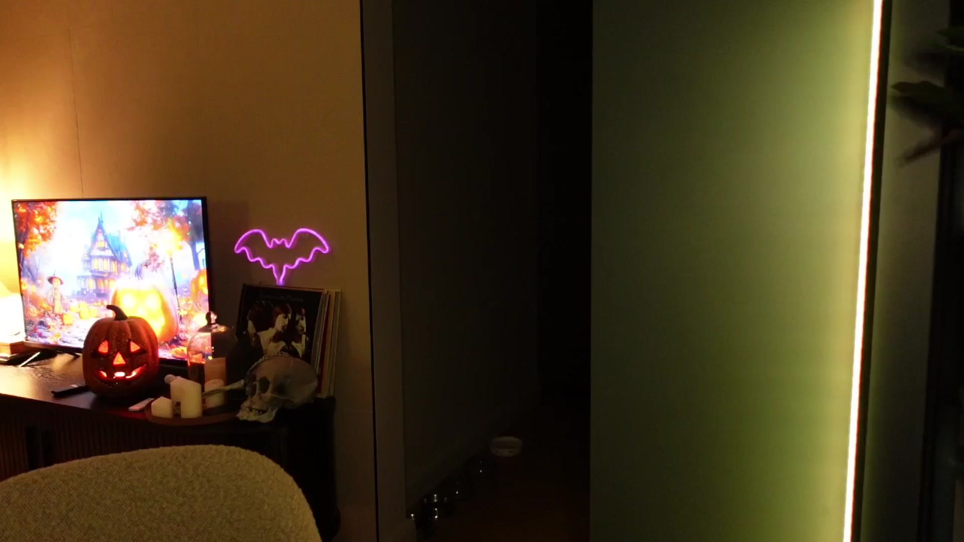Gallery image thumbnail from Maddie's myfreecams stream on, 10/28/2024, 02:16 image 2 of 20