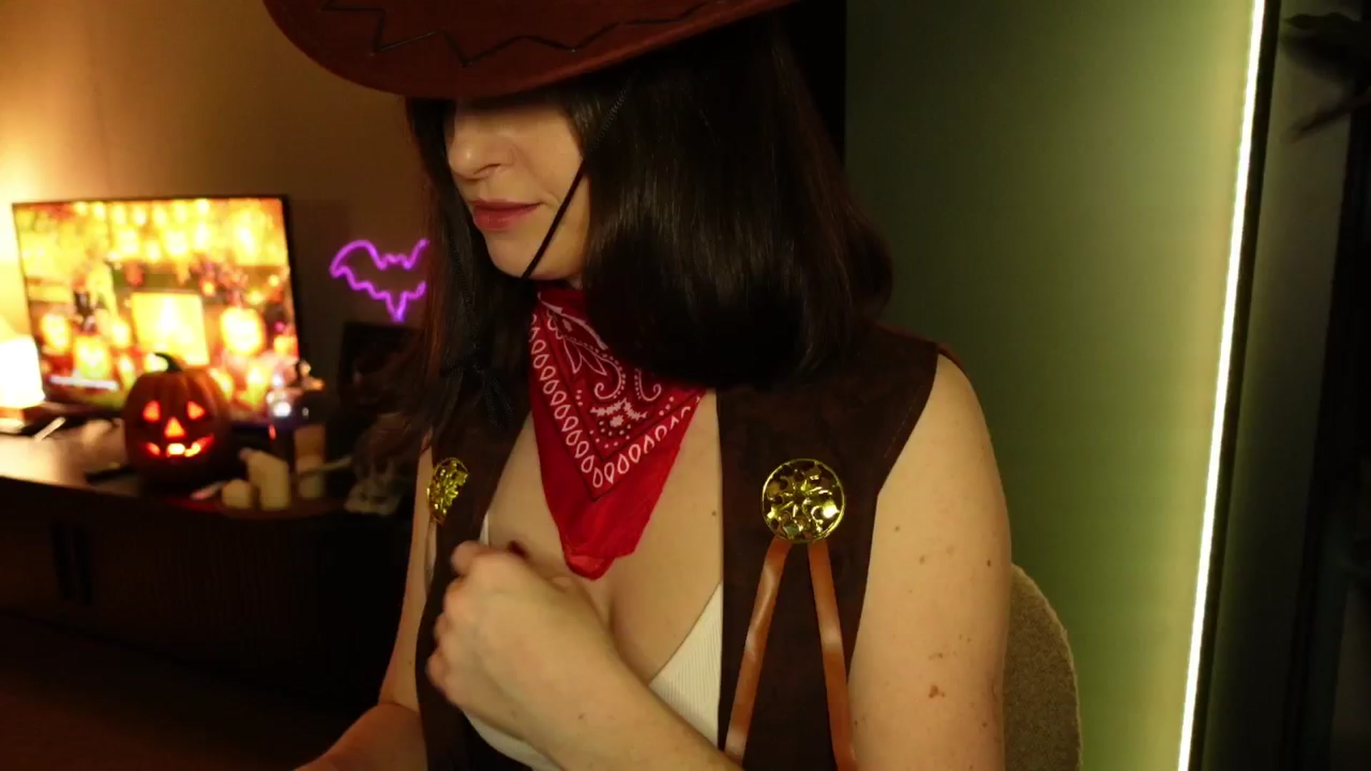 Gallery image thumbnail from Maddie's myfreecams stream on, 10/28/2024, 02:40 image 11 of 20
