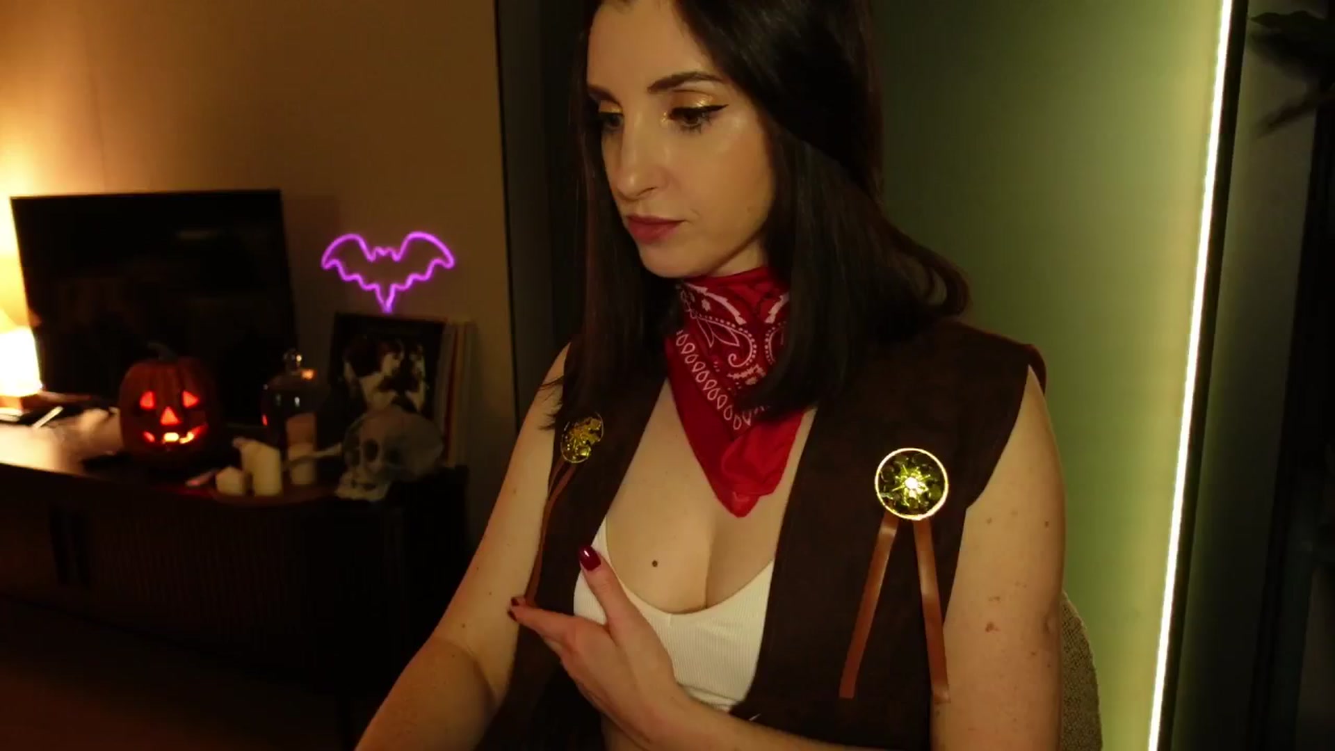 Gallery image thumbnail from Maddie's myfreecams stream on, 10/28/2024, 03:35 image 2 of 20