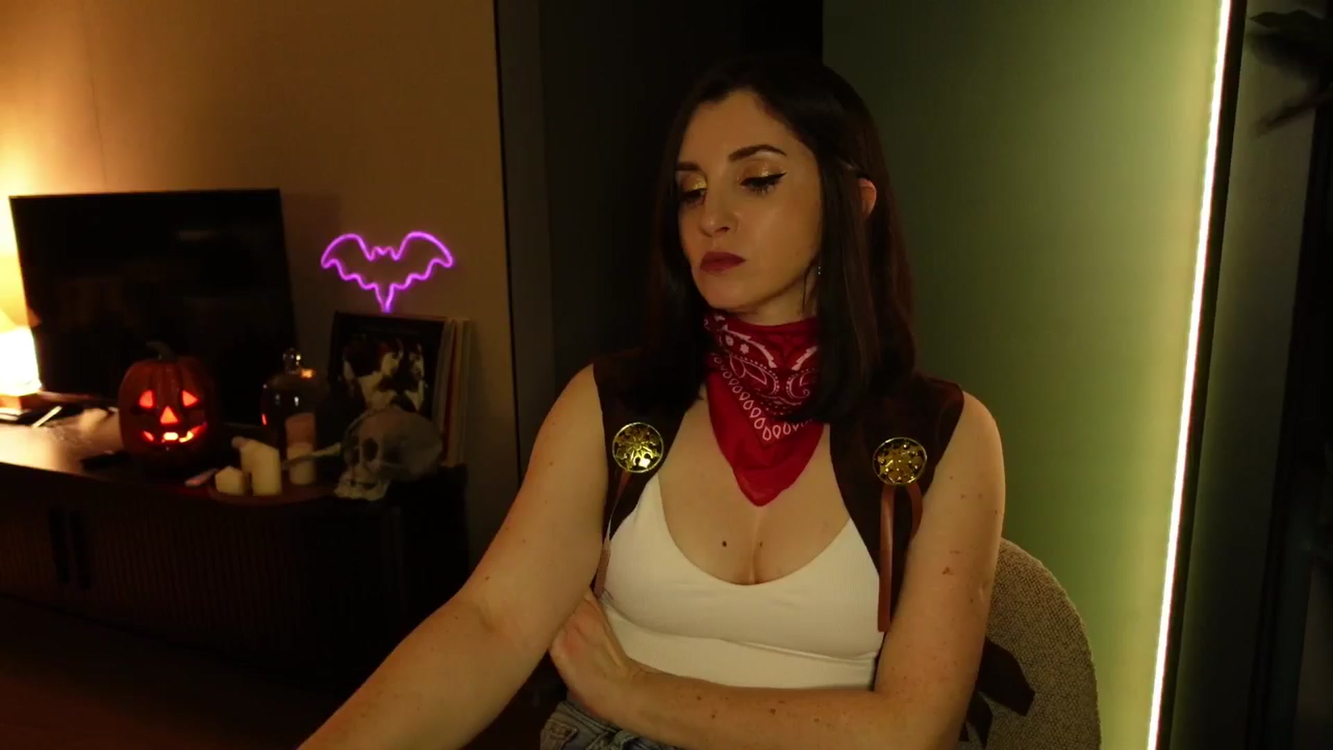 Gallery image thumbnail from Maddie's myfreecams stream on, 10/28/2024, 03:35 image 9 of 20