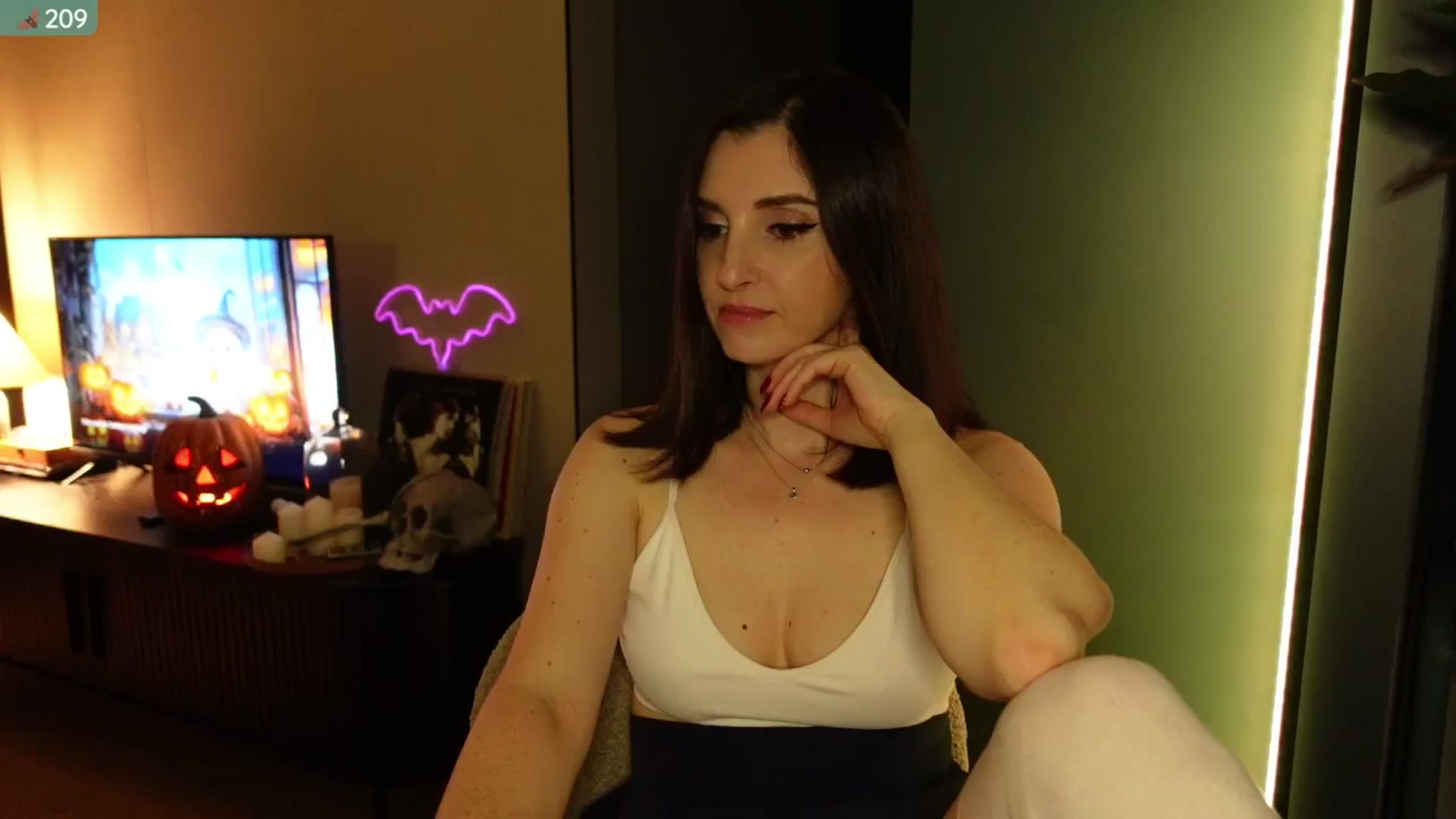 Gallery image thumbnail from Maddie's myfreecams stream on, 10/28/2024, 23:22 image 15 of 20