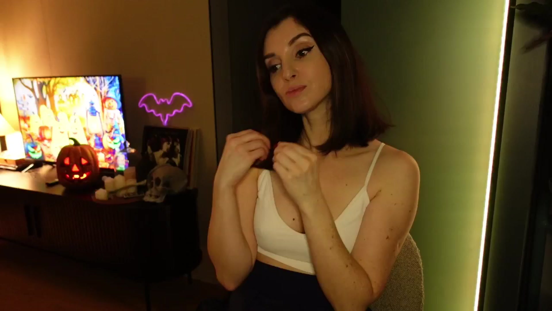 Gallery image thumbnail from Maddie's myfreecams stream on, 10/29/2024, 04:11 image 7 of 20