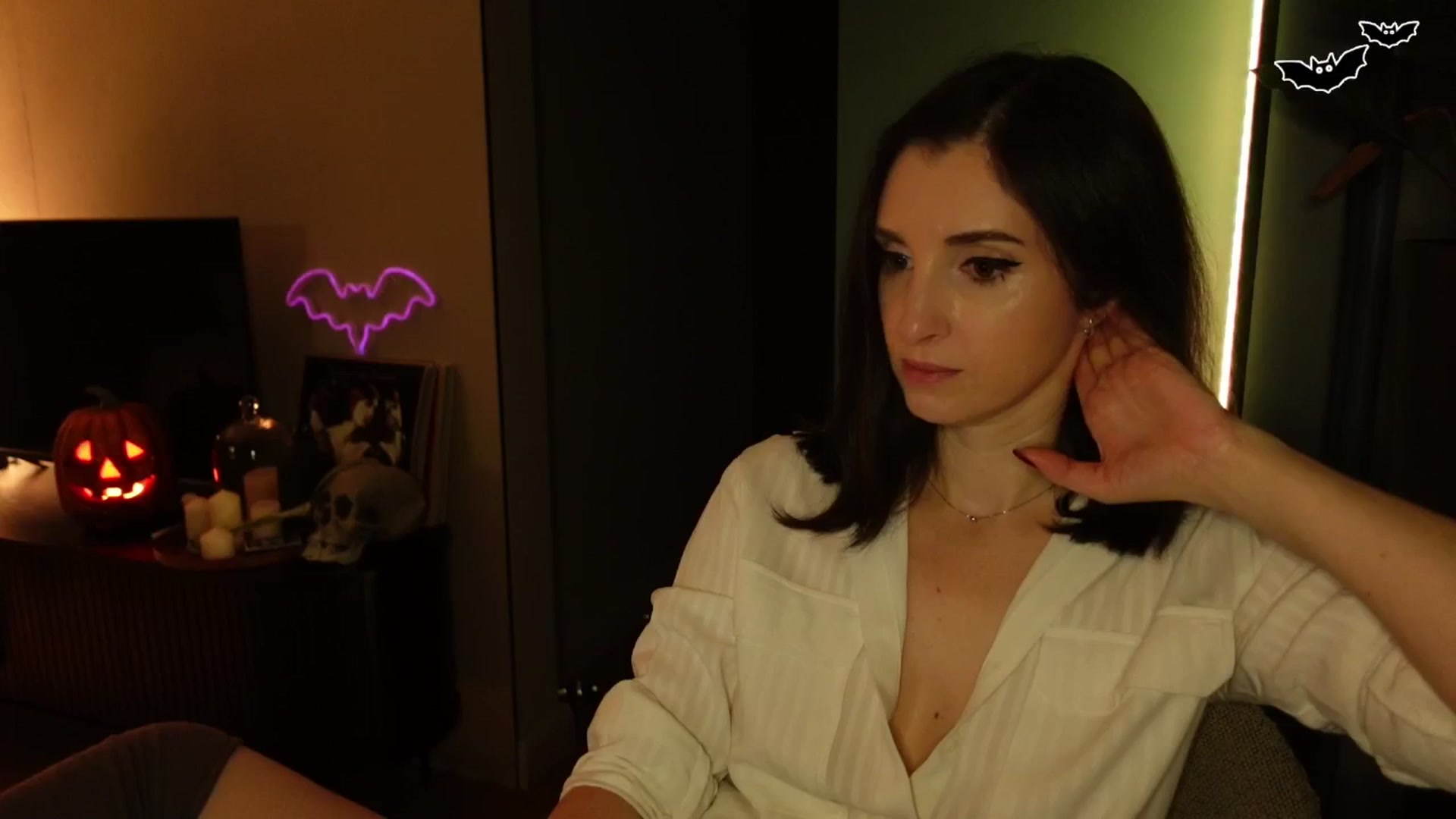 Gallery image thumbnail from Maddie's myfreecams stream on, 10/30/2024, 04:06 image 8 of 20