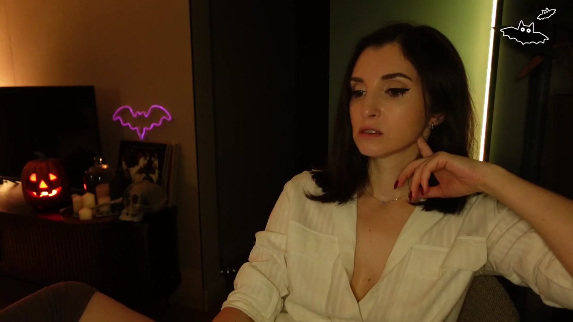 Gallery image thumbnail from Maddie's myfreecams stream on, 10/30/2024, 04:06 image 7 of 20