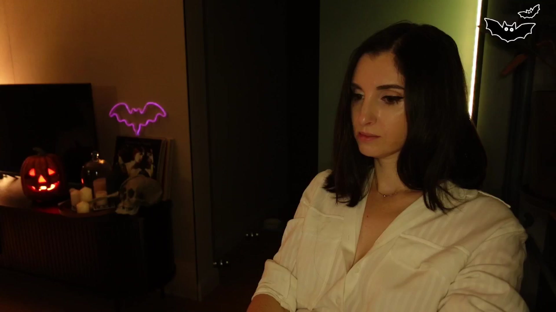 Gallery image thumbnail from Maddie's myfreecams stream on, 10/30/2024, 04:06 image 16 of 20