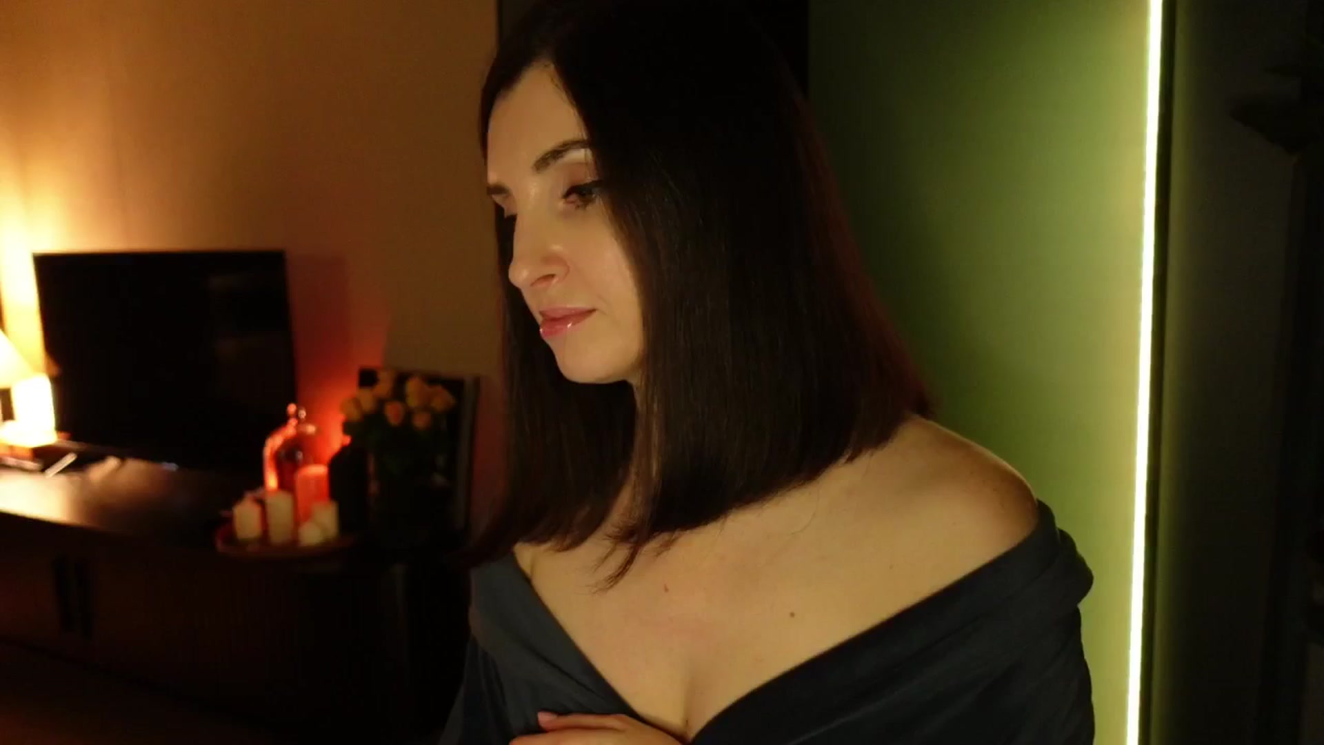 Gallery image thumbnail from Maddie's myfreecams stream on, 11/06/2024, 01:21 image 6 of 20