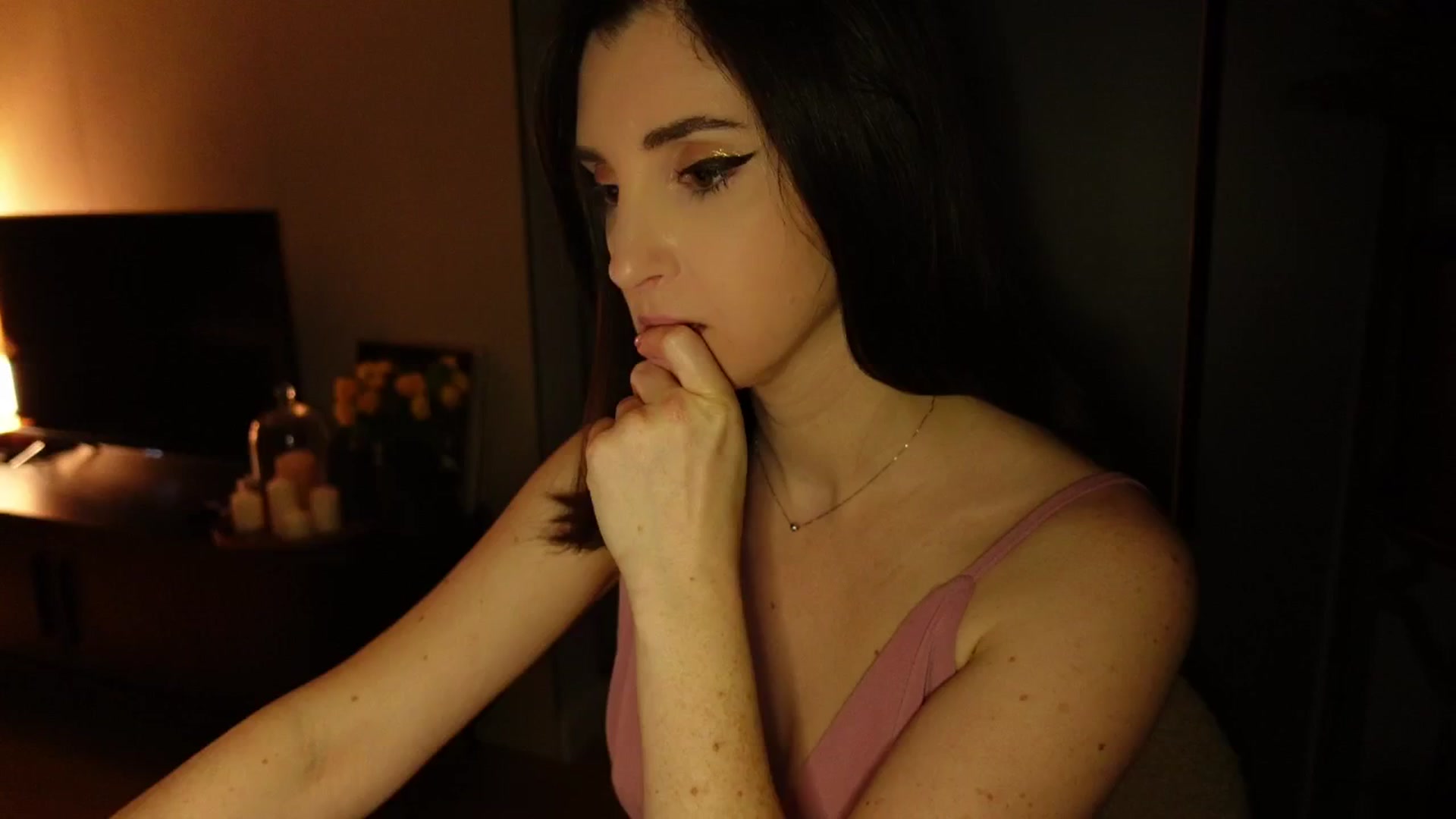Gallery image thumbnail from Maddie's myfreecams stream on, 11/08/2024, 06:03 image 15 of 20