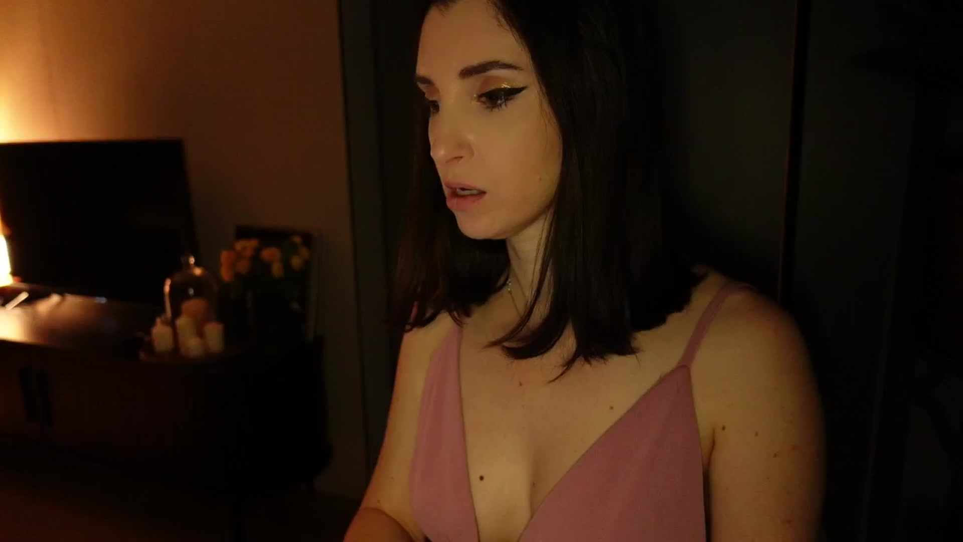 Gallery image thumbnail from Maddie's myfreecams stream on, 11/08/2024, 06:03 image 11 of 20