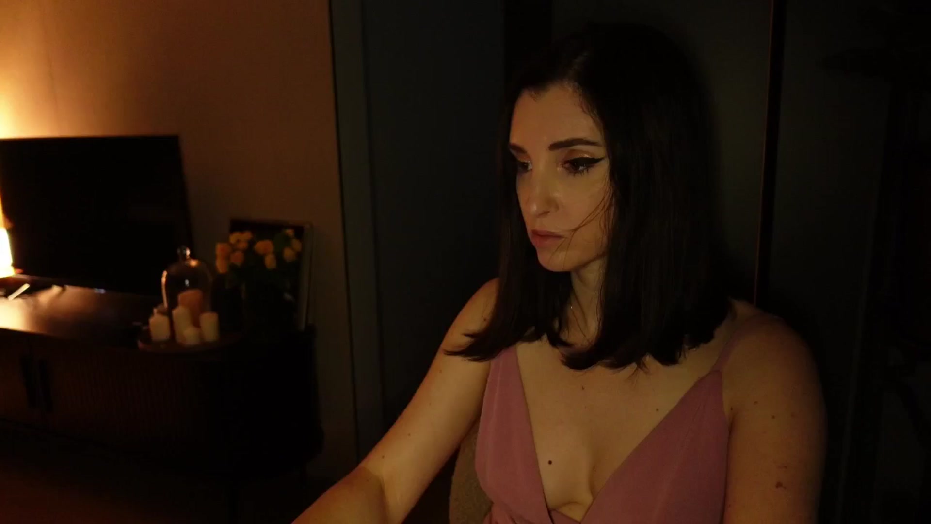 Gallery image thumbnail from Maddie's myfreecams stream on, 11/08/2024, 06:41 image 15 of 20