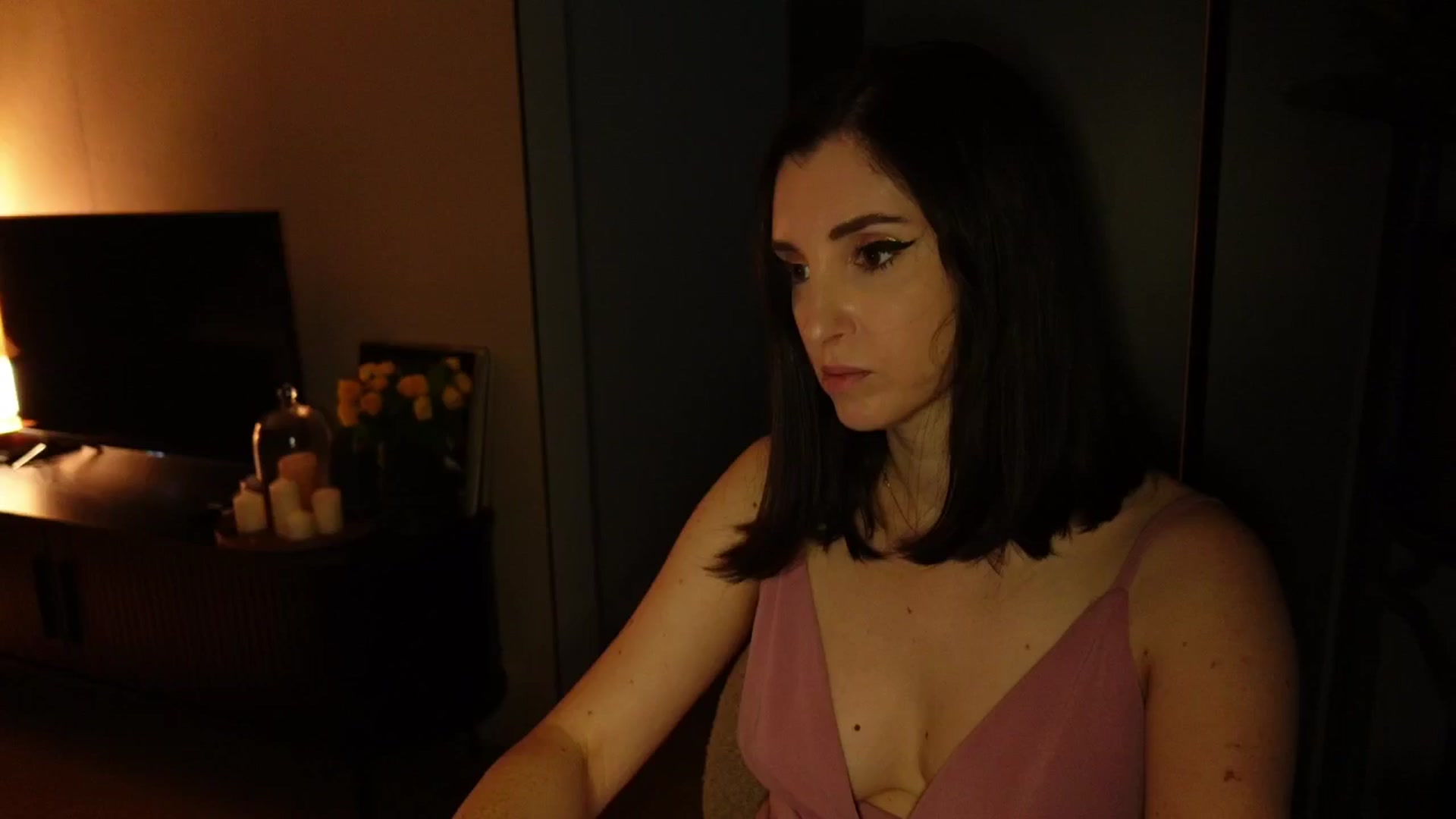 Gallery image thumbnail from Maddie's myfreecams stream on, 11/08/2024, 06:41 image 13 of 20