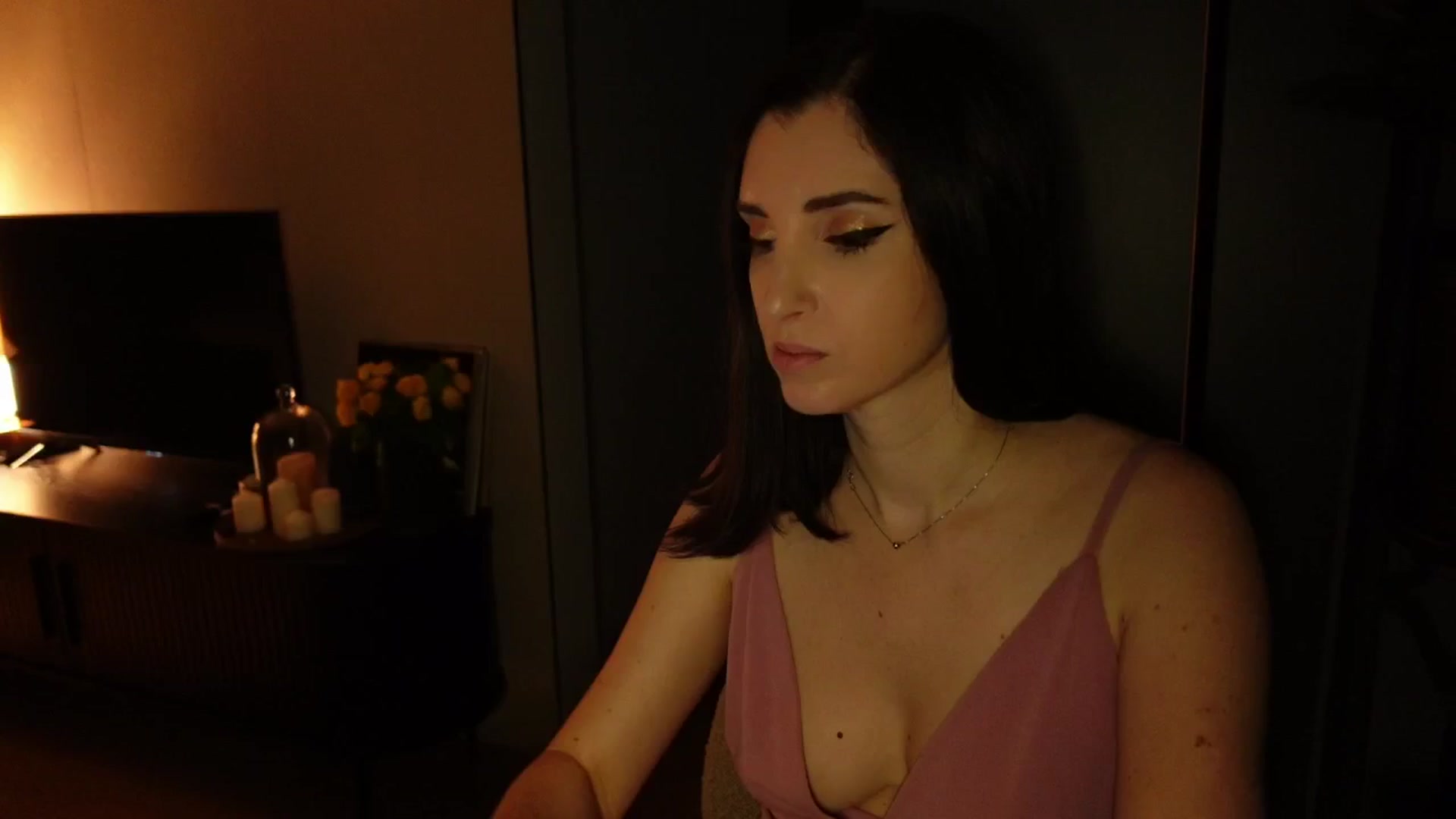 Gallery image thumbnail from Maddie's myfreecams stream on, 11/08/2024, 06:41 image 4 of 20