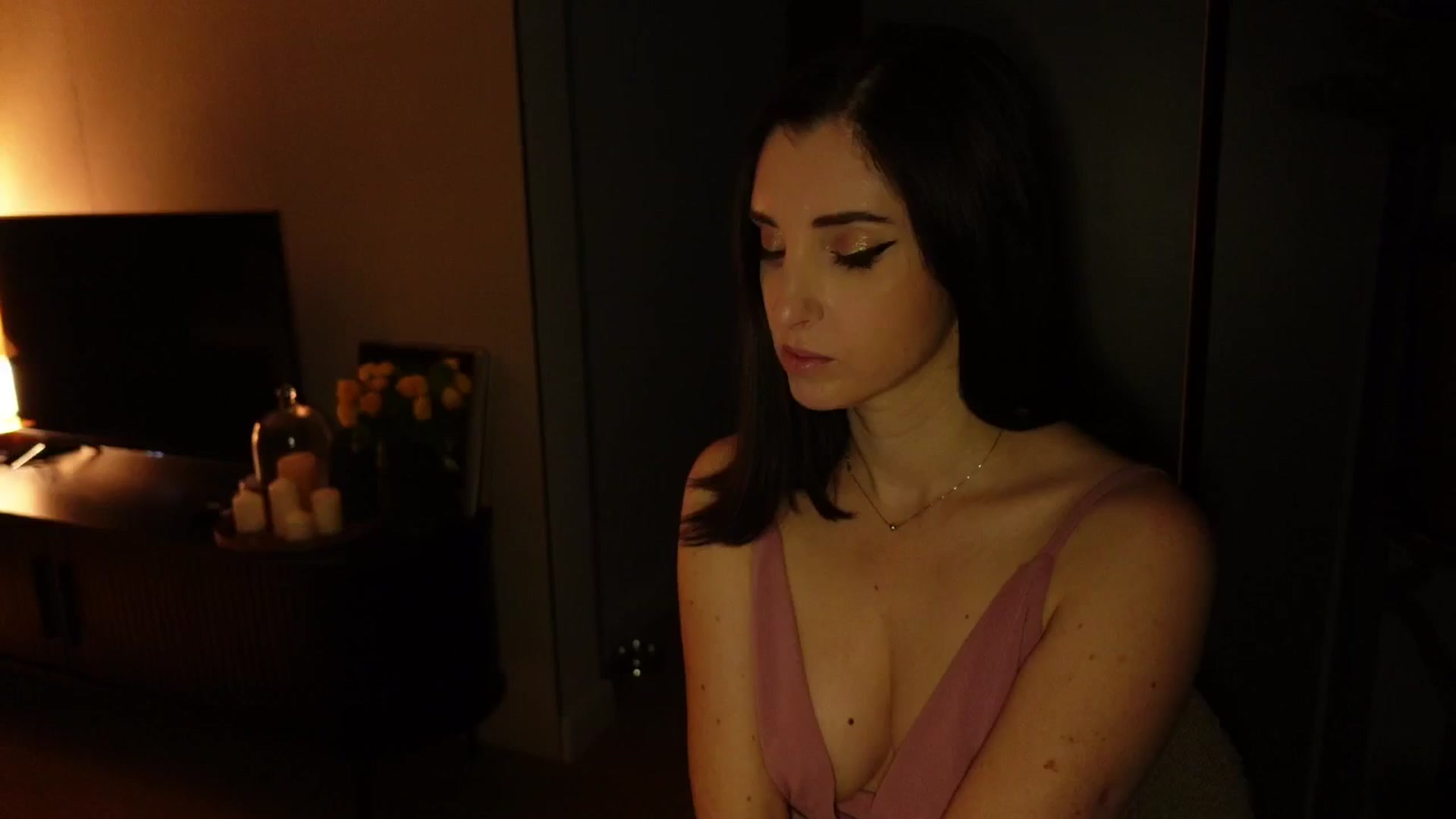Gallery image thumbnail from Maddie's myfreecams stream on, 11/08/2024, 06:41 image 6 of 20