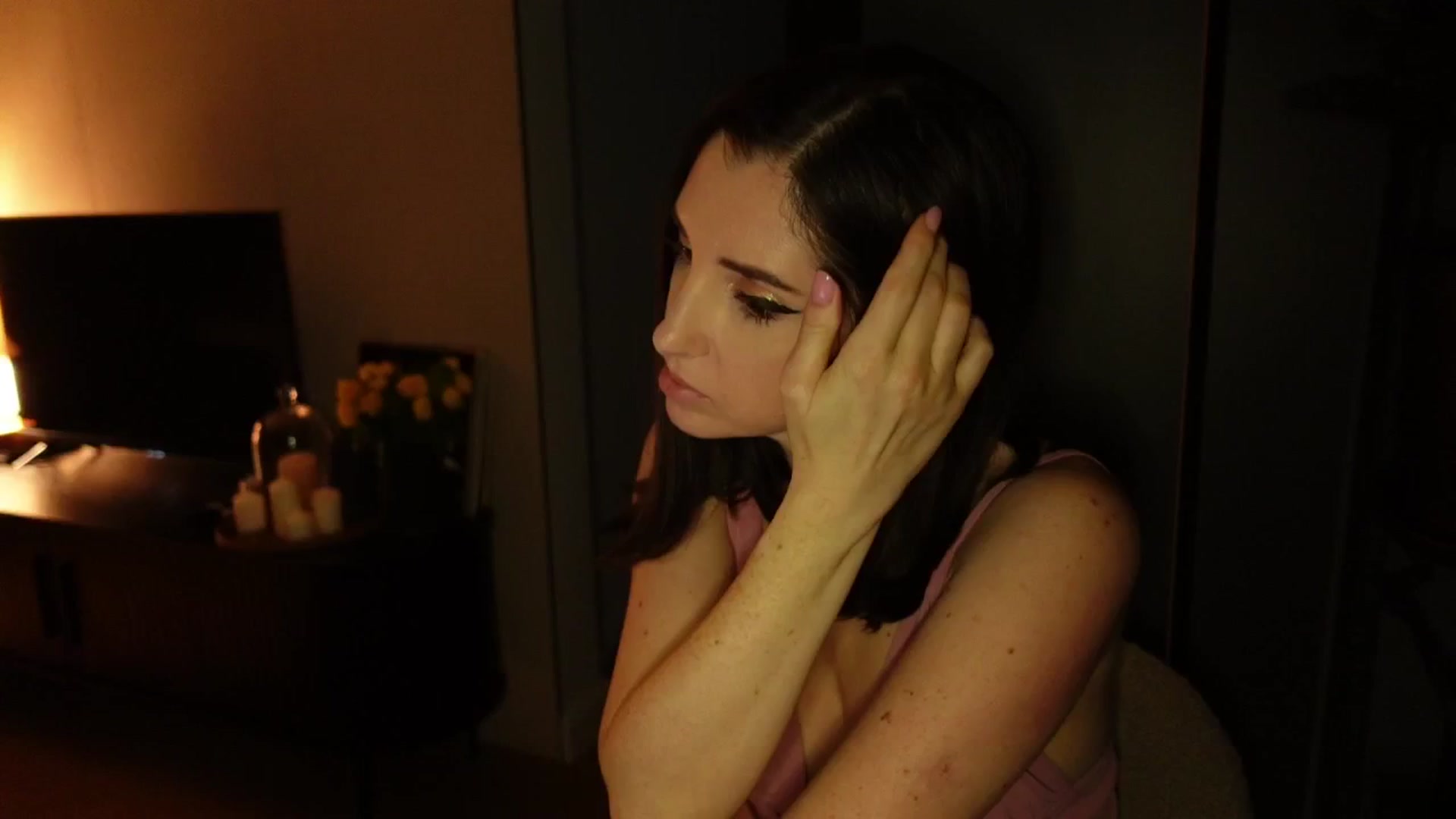 Gallery image thumbnail from Maddie's myfreecams stream on, 11/08/2024, 06:41 image 9 of 20