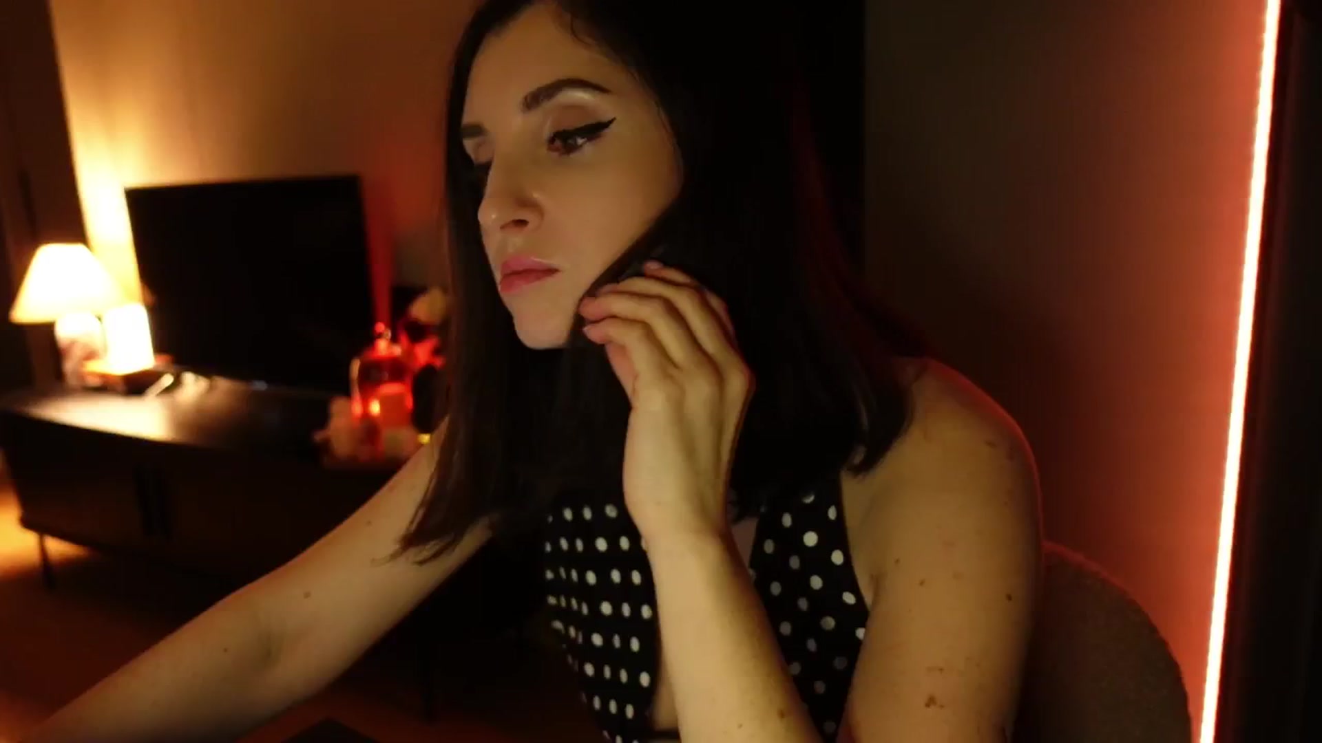 Gallery image thumbnail from Maddie's myfreecams stream on, 11/12/2024, 05:51 image 13 of 20