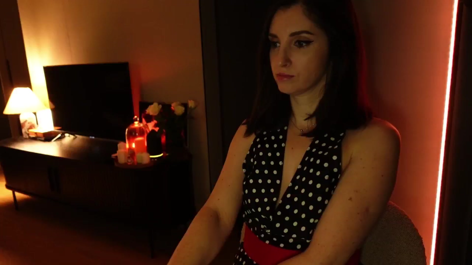 Gallery image thumbnail from Maddie's myfreecams stream on, 11/12/2024, 05:51 image 2 of 20
