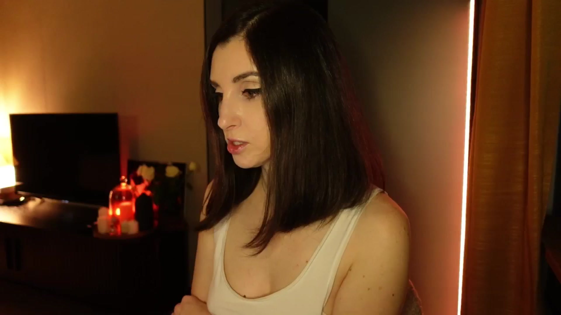 Gallery image thumbnail from Maddie's myfreecams stream on, 11/13/2024, 02:39 image 3 of 20