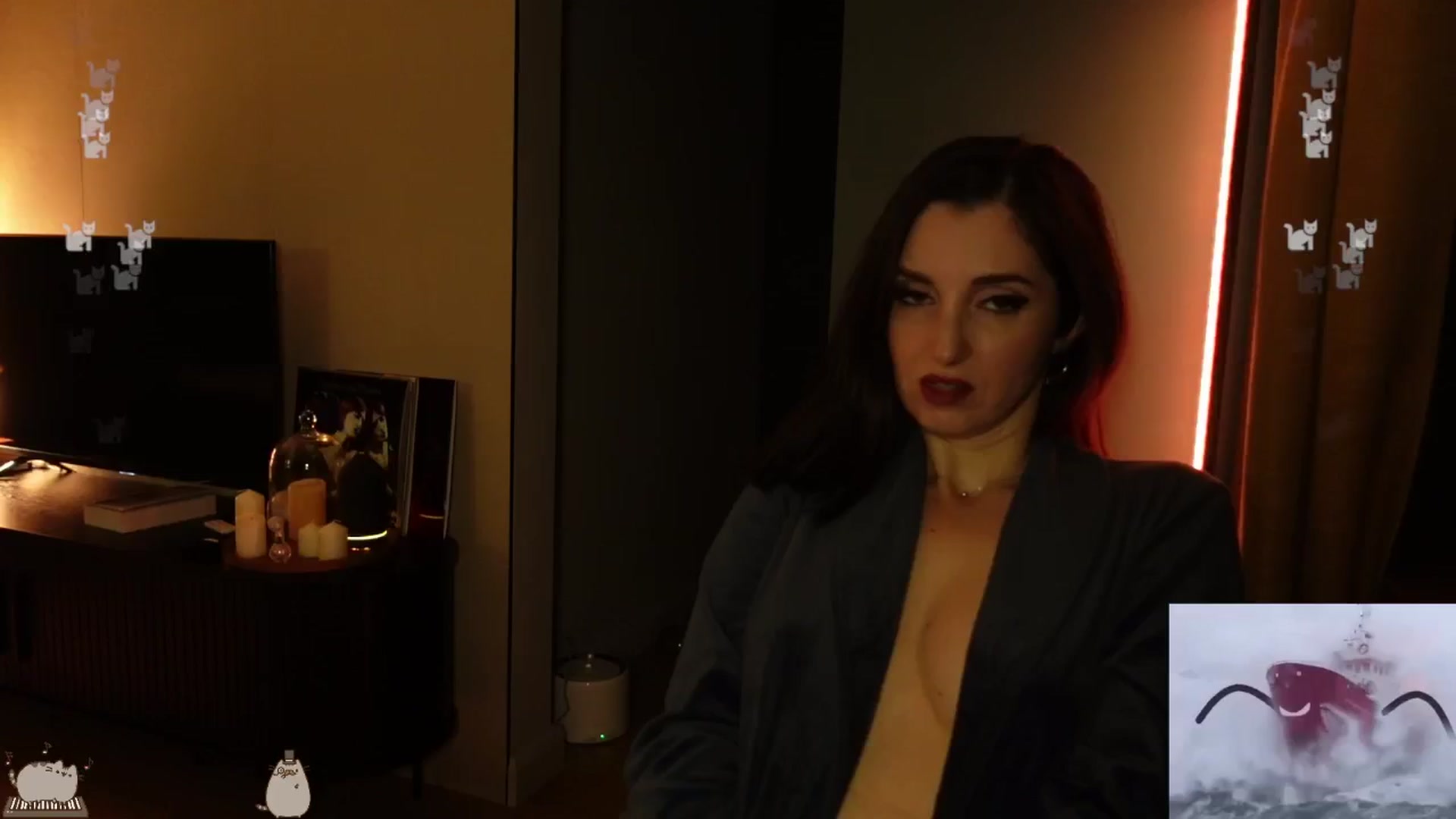 Gallery image thumbnail from Maddie's myfreecams stream on, 11/16/2024, 02:54 image 17 of 20