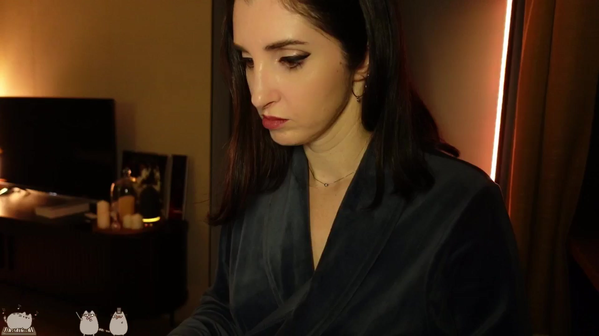 Gallery image thumbnail from Maddie's myfreecams stream on, 11/16/2024, 02:54 image 18 of 20