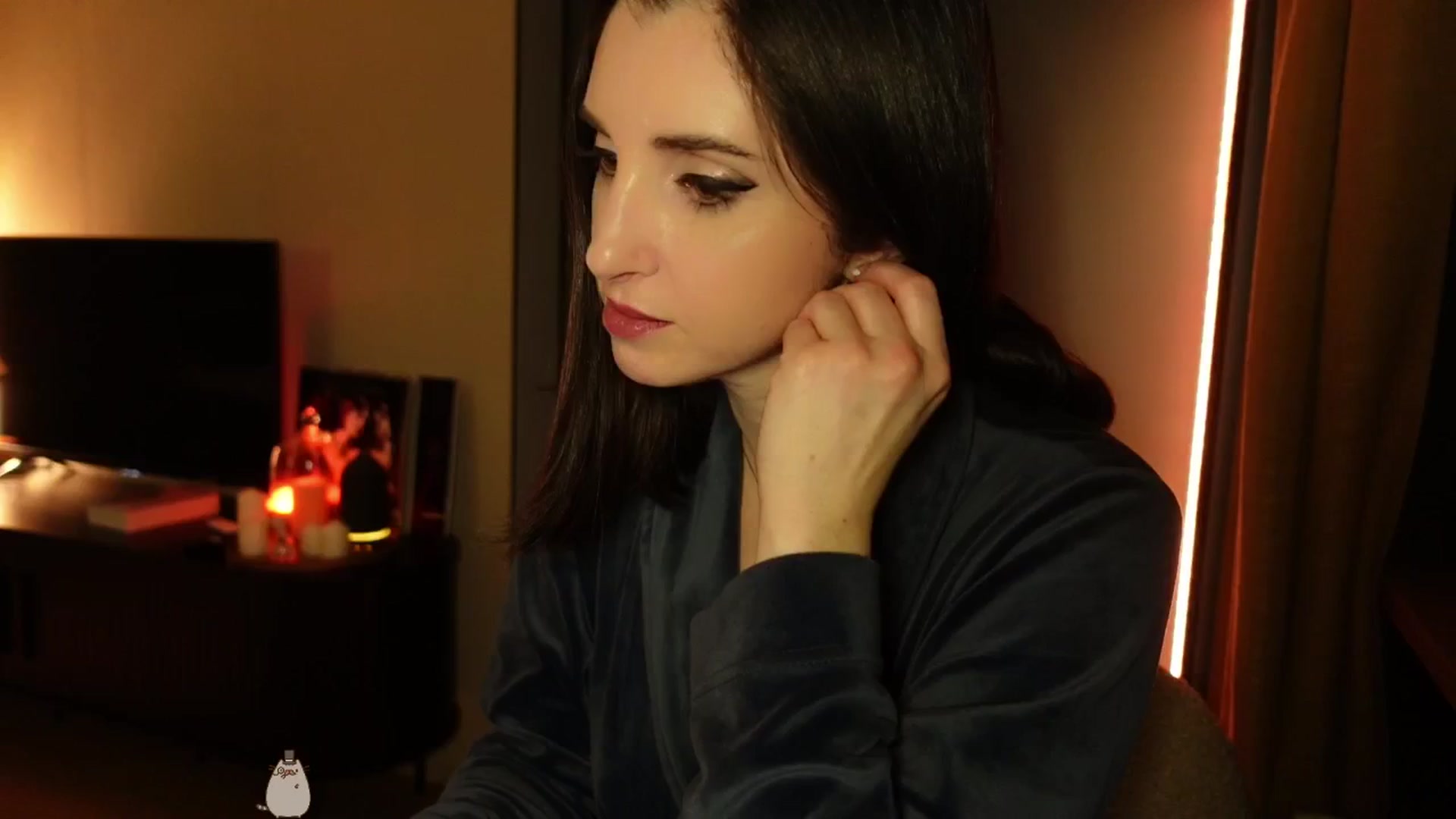 Gallery image thumbnail from Maddie's myfreecams stream on, 11/16/2024, 02:54 image 12 of 20