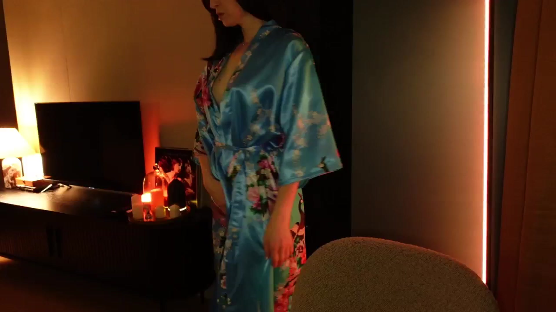 Gallery image thumbnail from Maddie's myfreecams stream on, 11/19/2024, 01:50 image 4 of 20