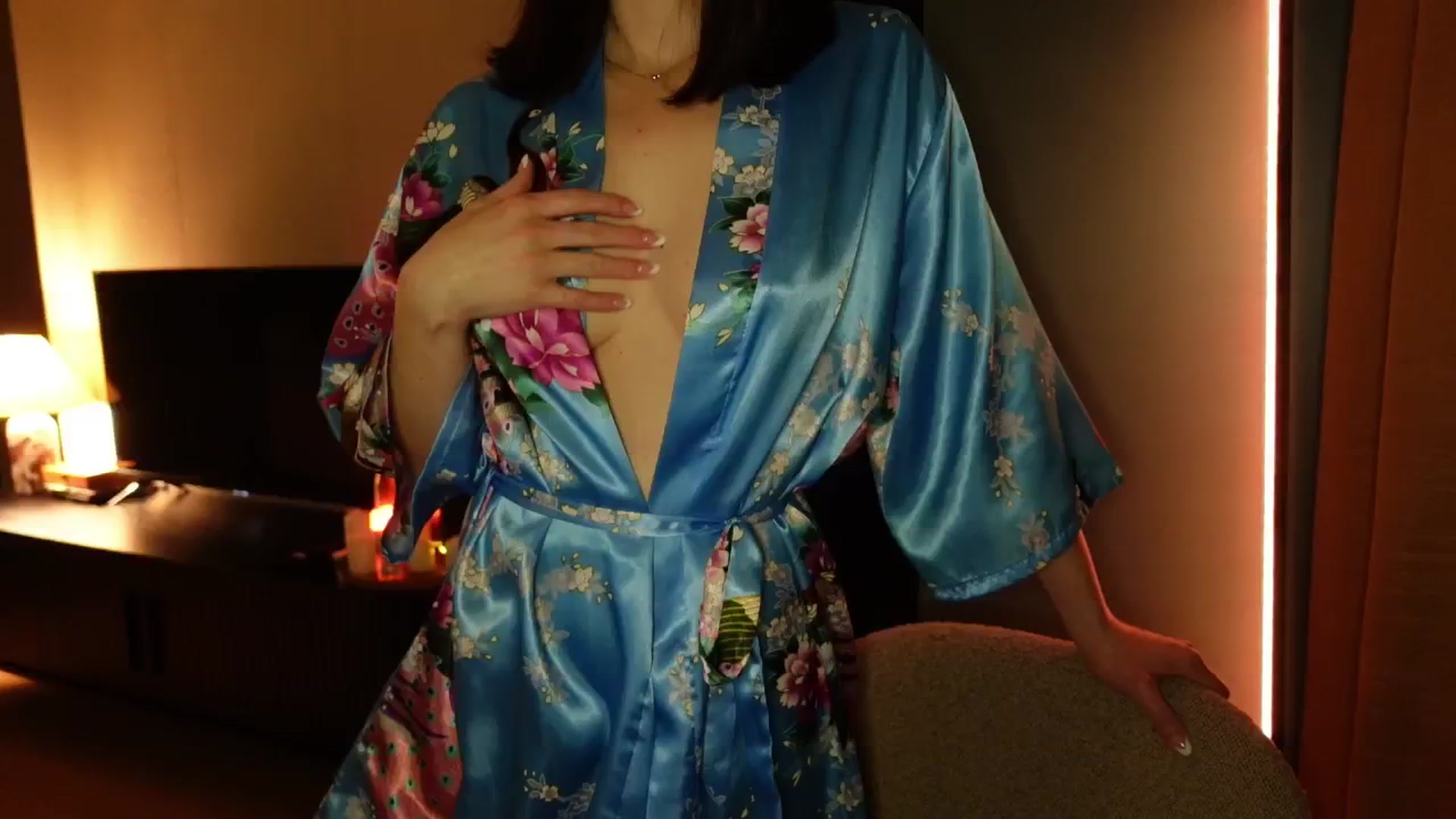 Gallery image thumbnail from Maddie's myfreecams stream on, 11/19/2024, 01:50 image 5 of 20
