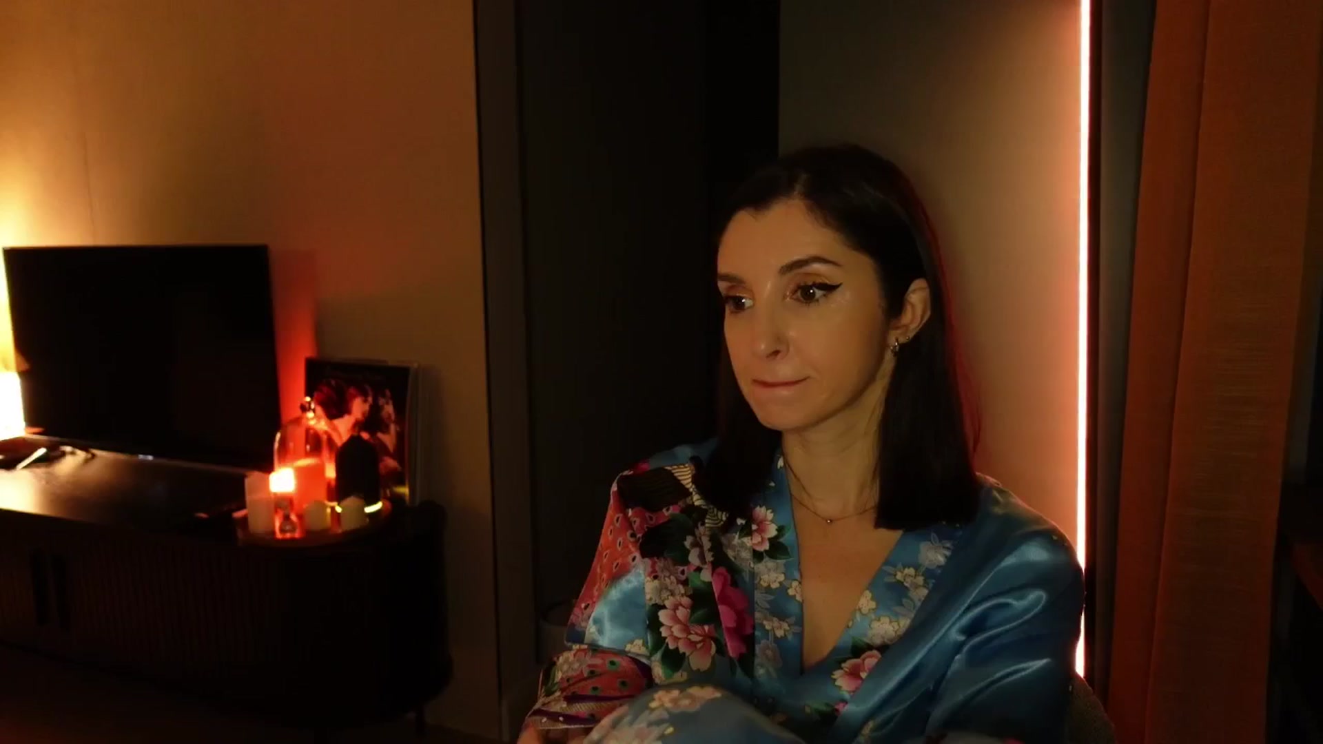 Gallery image thumbnail from Maddie's myfreecams stream on, 11/19/2024, 04:31 image 10 of 20