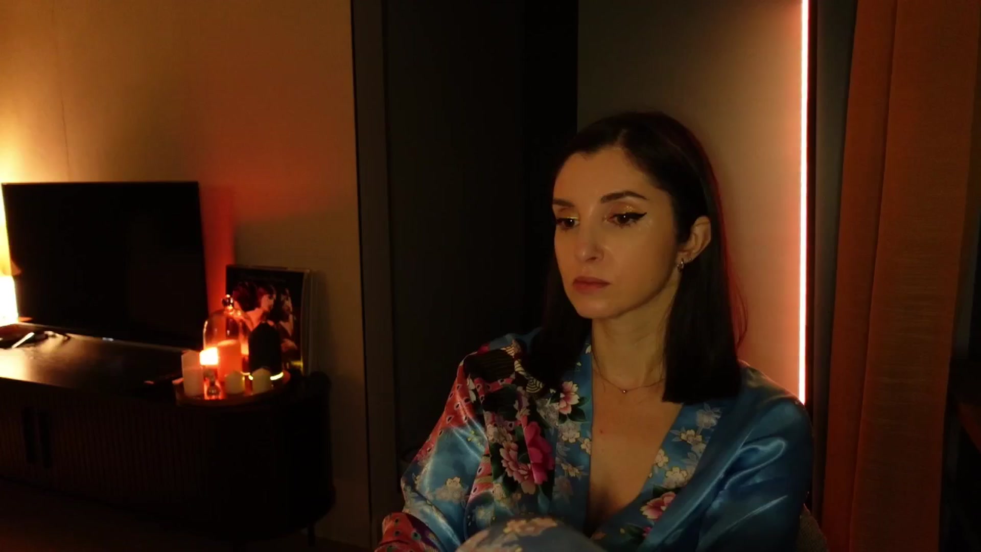Gallery image thumbnail from Maddie's myfreecams stream on, 11/19/2024, 04:31 image 11 of 20