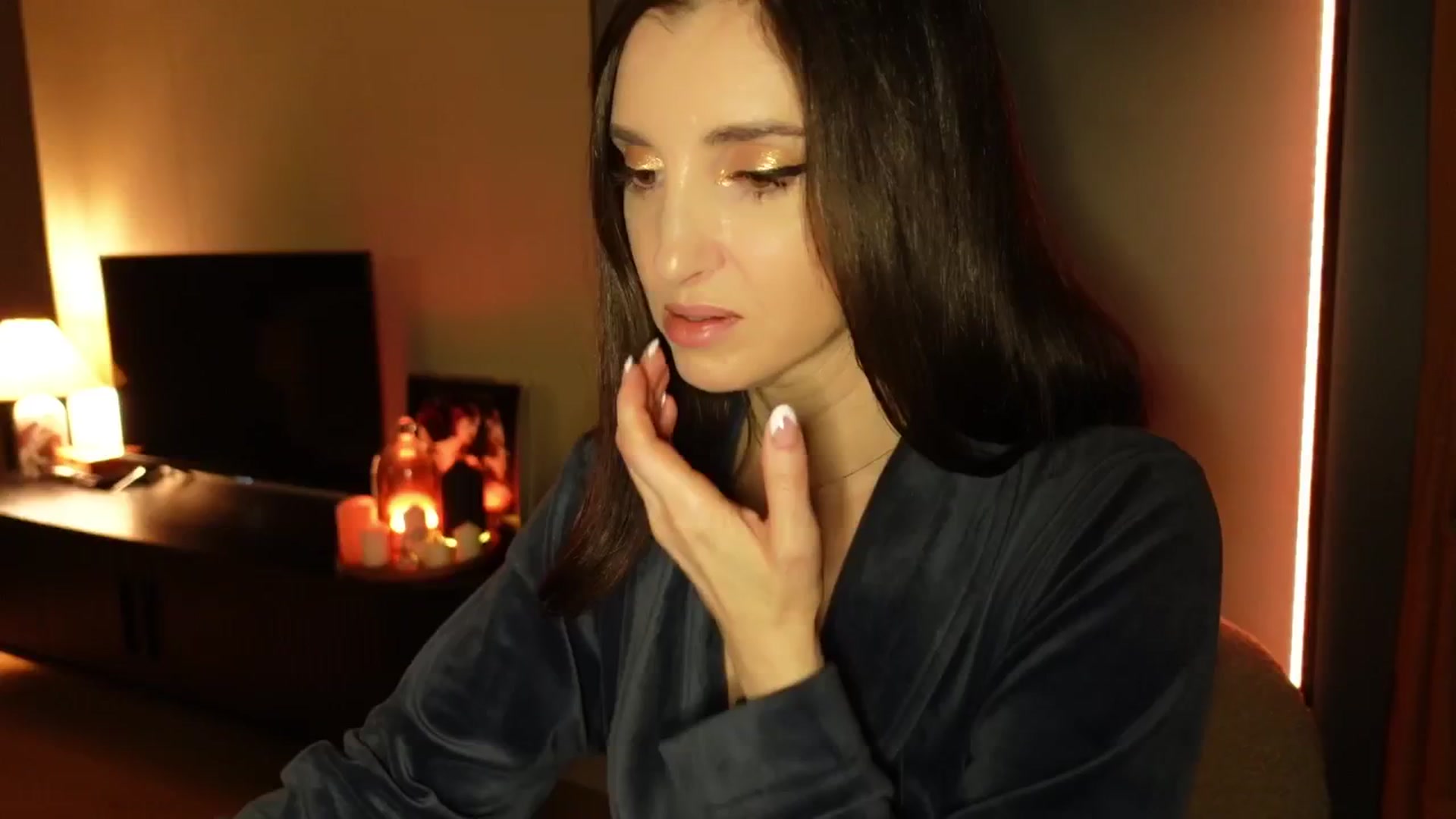 Gallery image thumbnail from Maddie's myfreecams stream on, 11/22/2024, 02:09 image 9 of 20