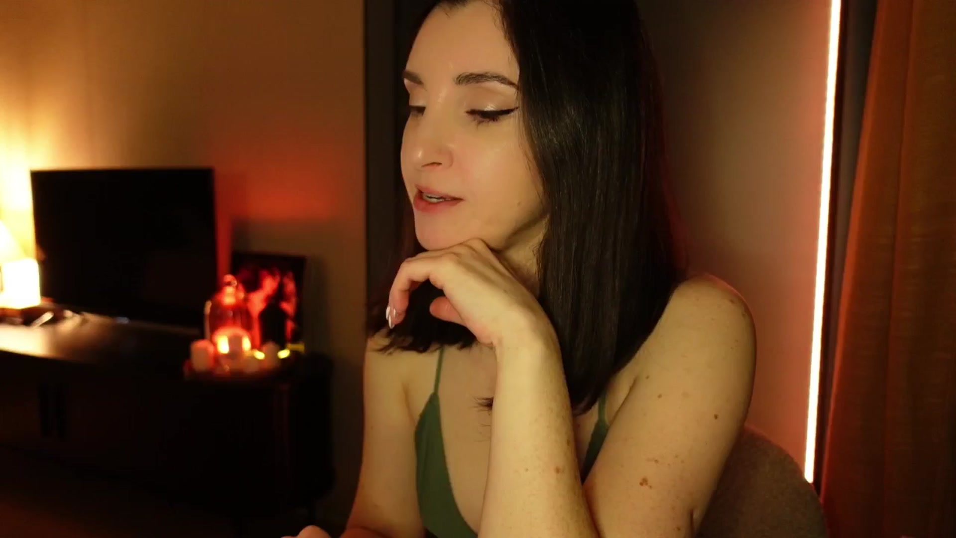 Gallery image thumbnail from Maddie's myfreecams stream on, 11/25/2024, 02:41 image 8 of 20