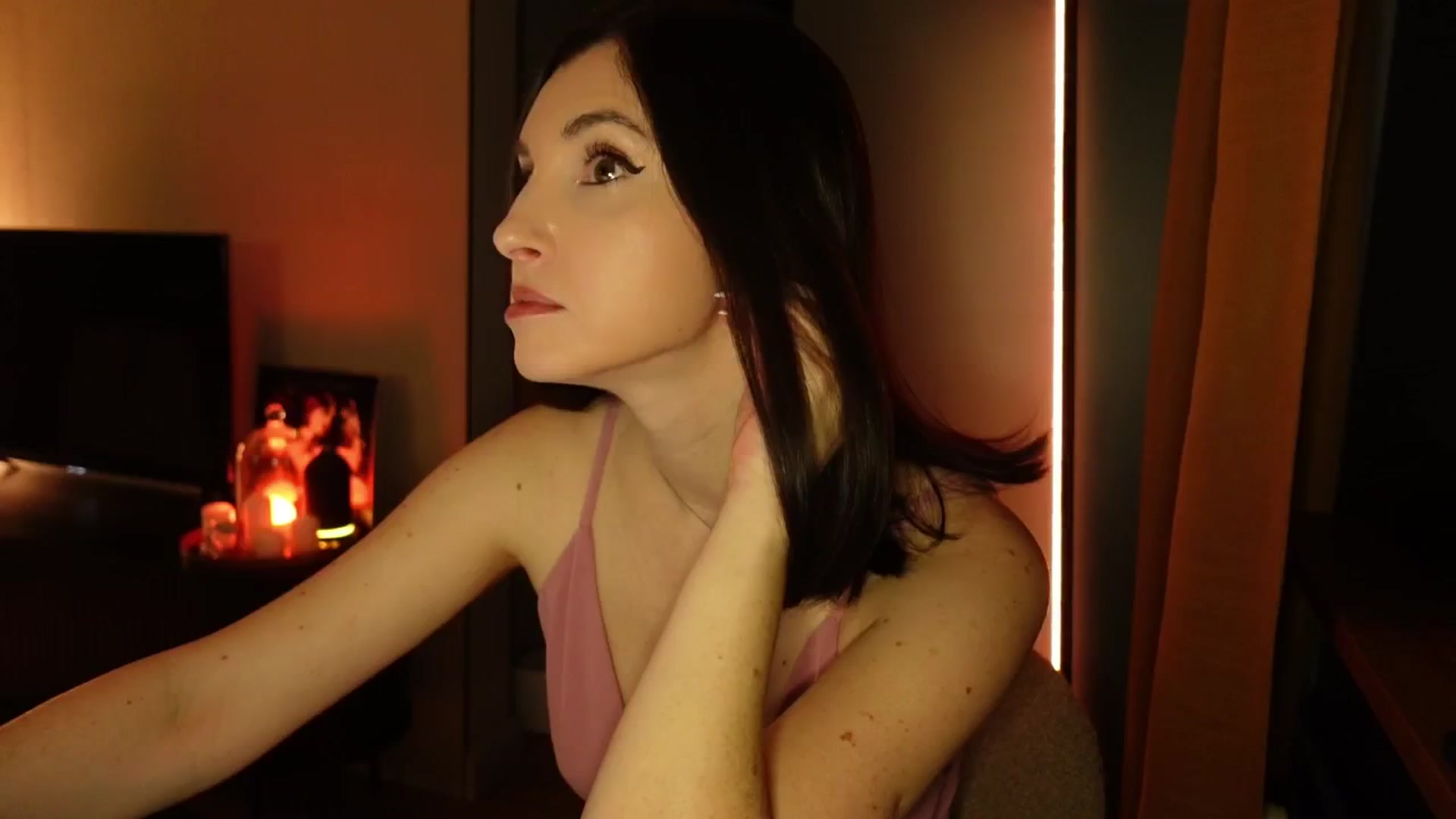 Gallery image thumbnail from Maddie's myfreecams stream on, 11/29/2024, 03:16 image 9 of 20