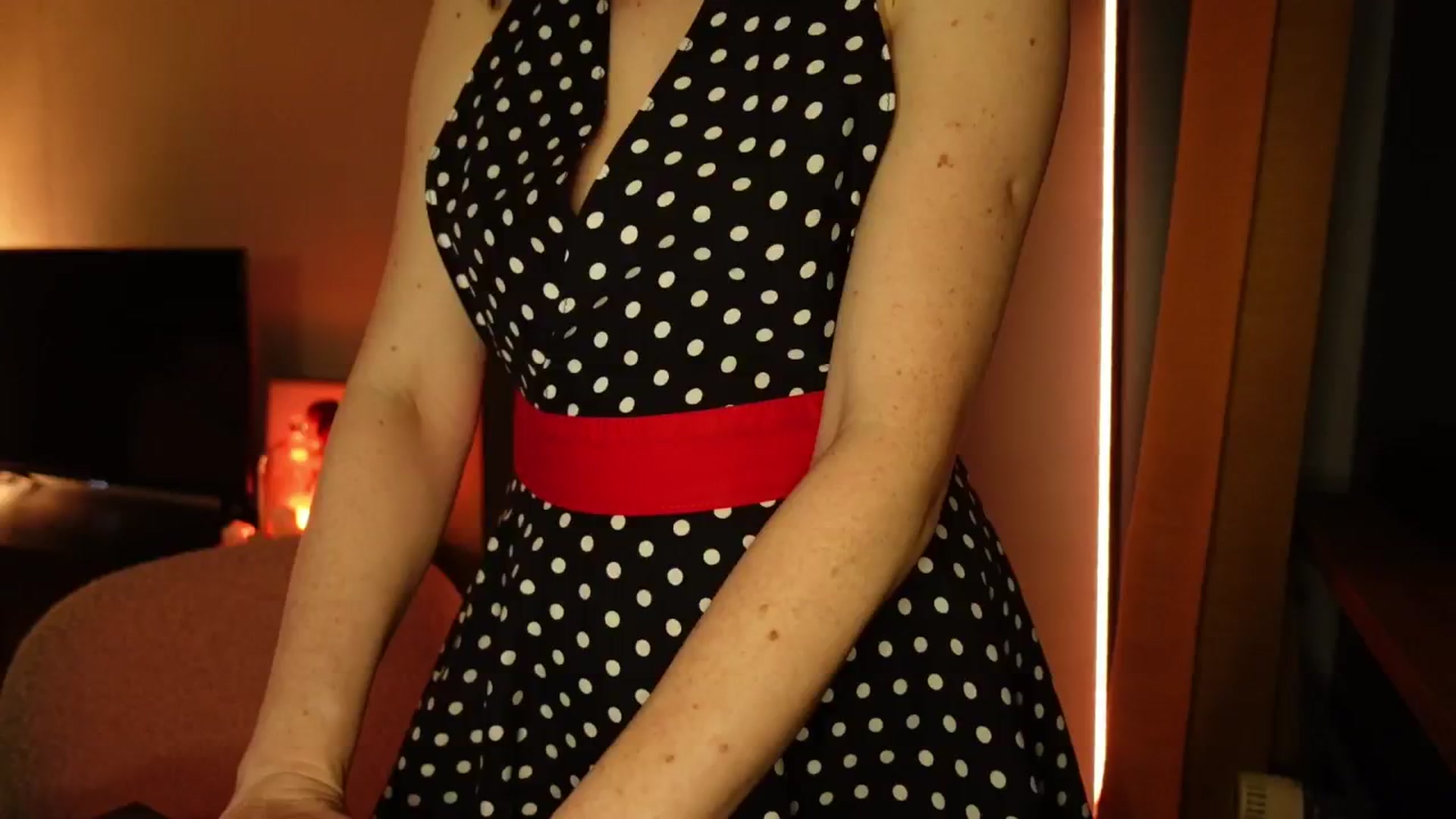 Gallery image thumbnail from Maddie's myfreecams stream on, 11/30/2024, 02:58 image 8 of 20